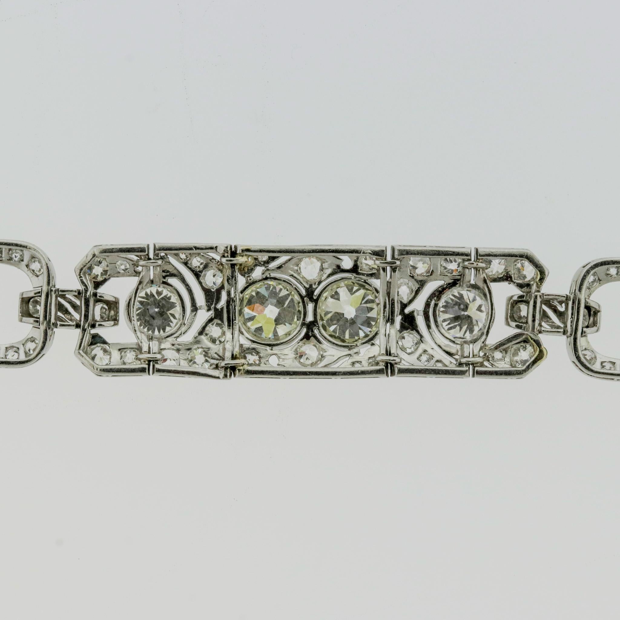 Bracelet Art Déco ancien en platine avec diamants Excellent état - En vente à Beverly Hills, CA