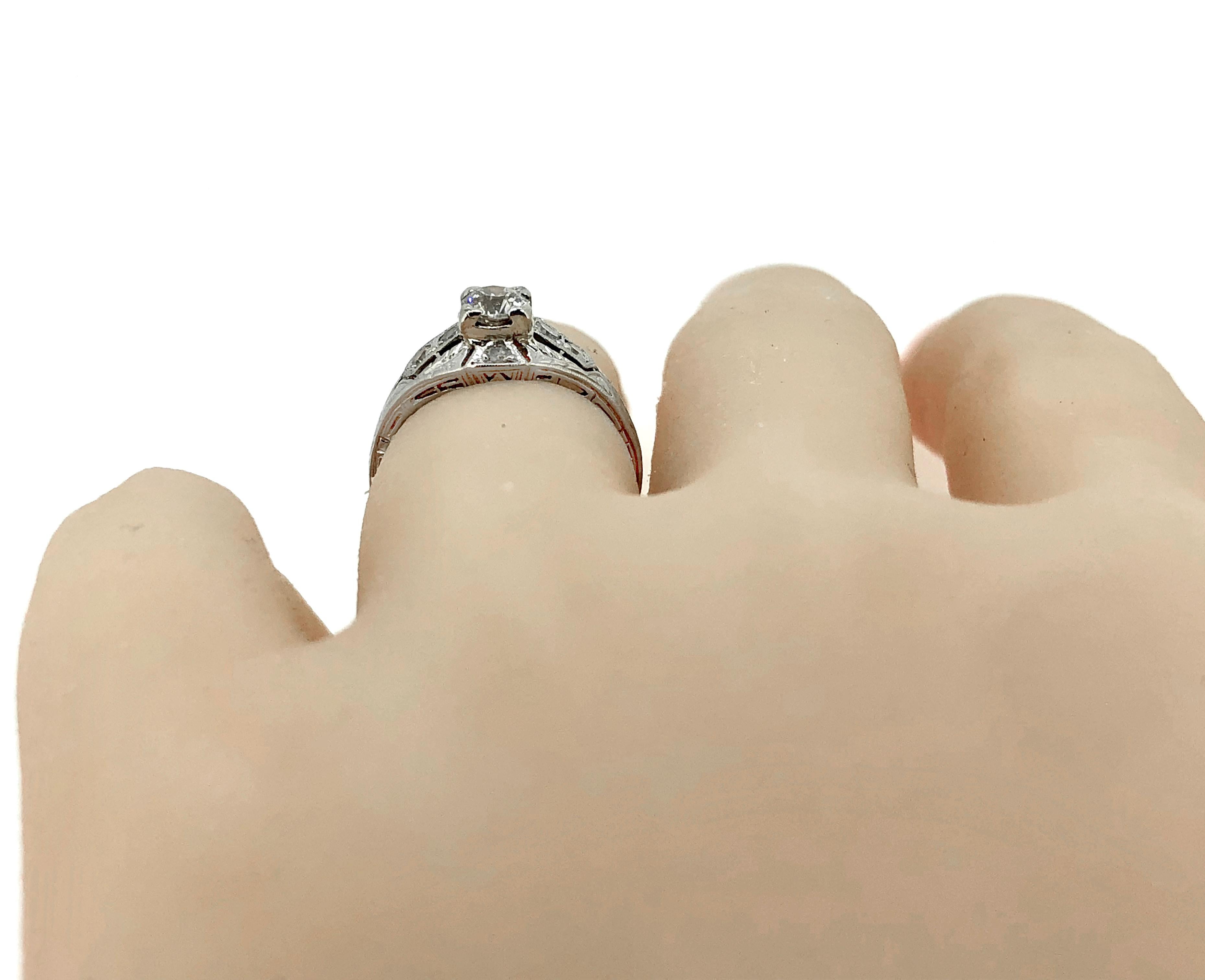 Art Deco Antique Engagement Ring .35 Carat Diamond Platinum In Excellent Condition For Sale In Tampa, FL