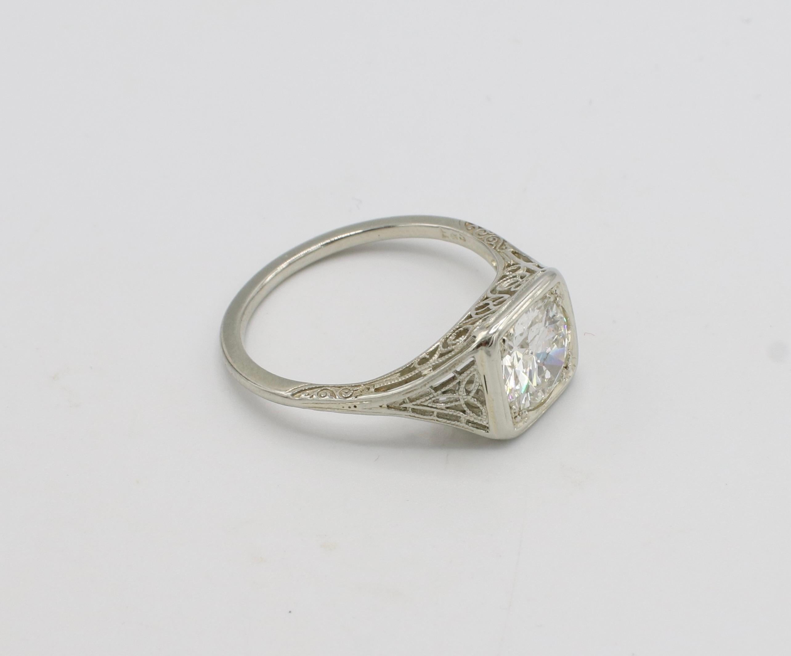 Art Deco Antique Old European Cut Natural Diamond Engagement Ring In Excellent Condition For Sale In  Baltimore, MD