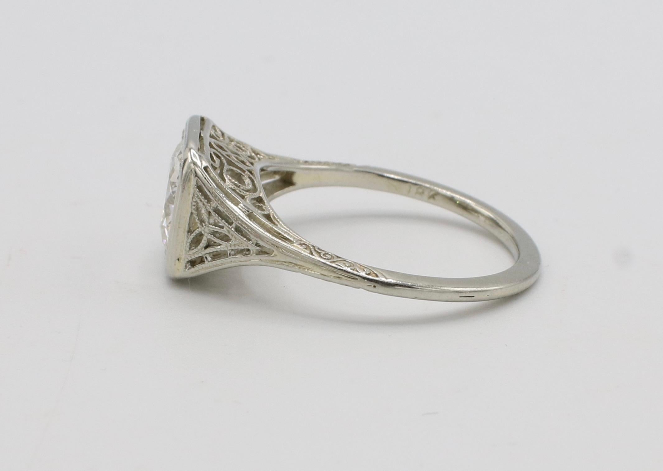 Art Deco Antique Old European Cut Natural Diamond Engagement Ring For Sale 1