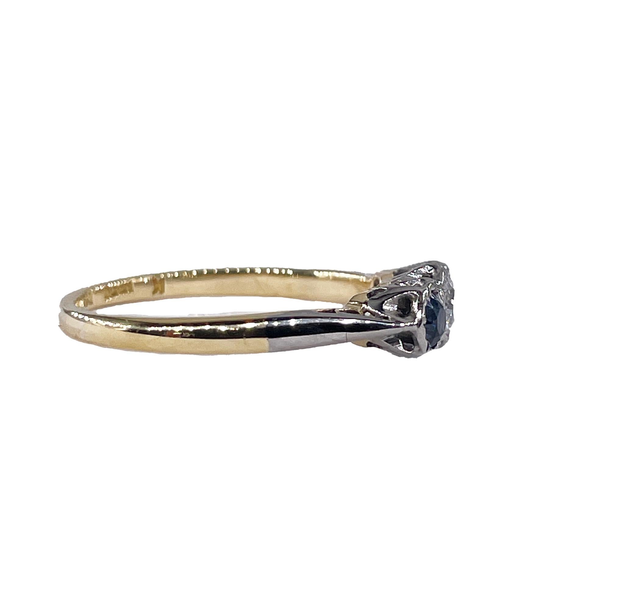 Women's Art Deco Antique Three Stone Sapphire and Diamond Platinum 18K Yellow Gold Ring For Sale