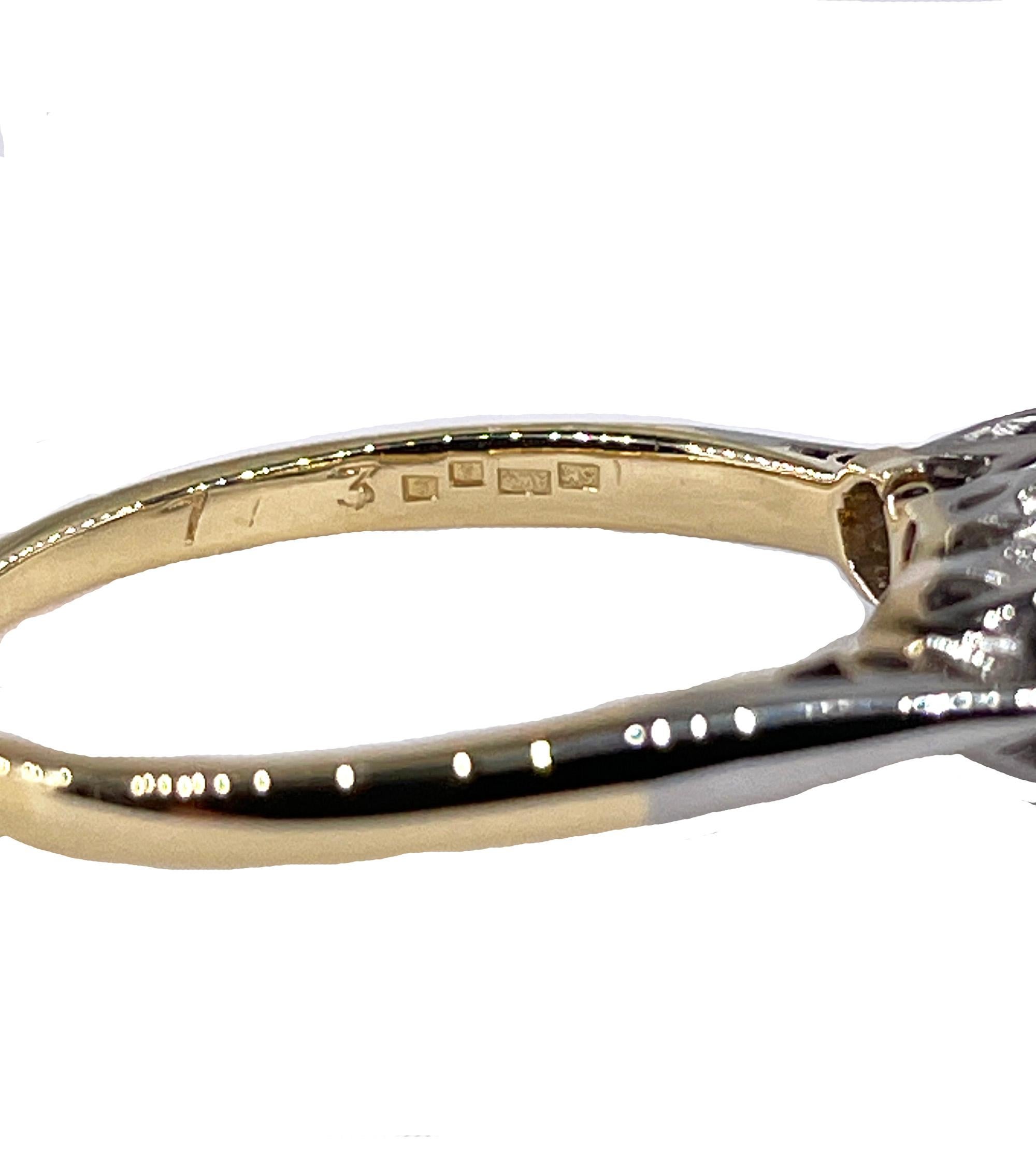 Art Deco Antique Three Stone Sapphire and Diamond Platinum 18K Yellow Gold Ring For Sale 4
