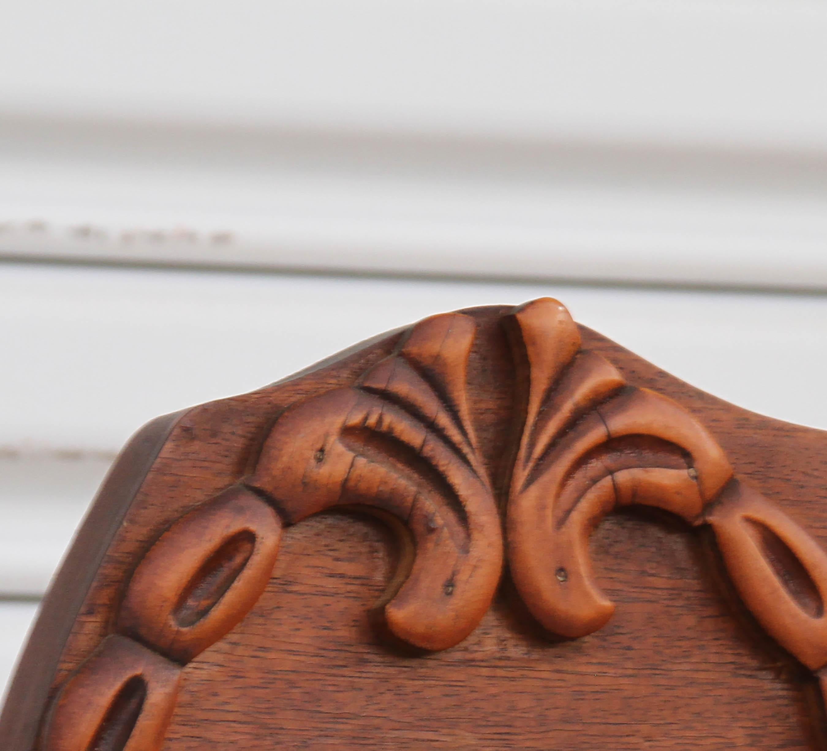 Art Deco Antique Waterfall Dresser with Carved Mirror In Good Condition For Sale In Pasadena, TX