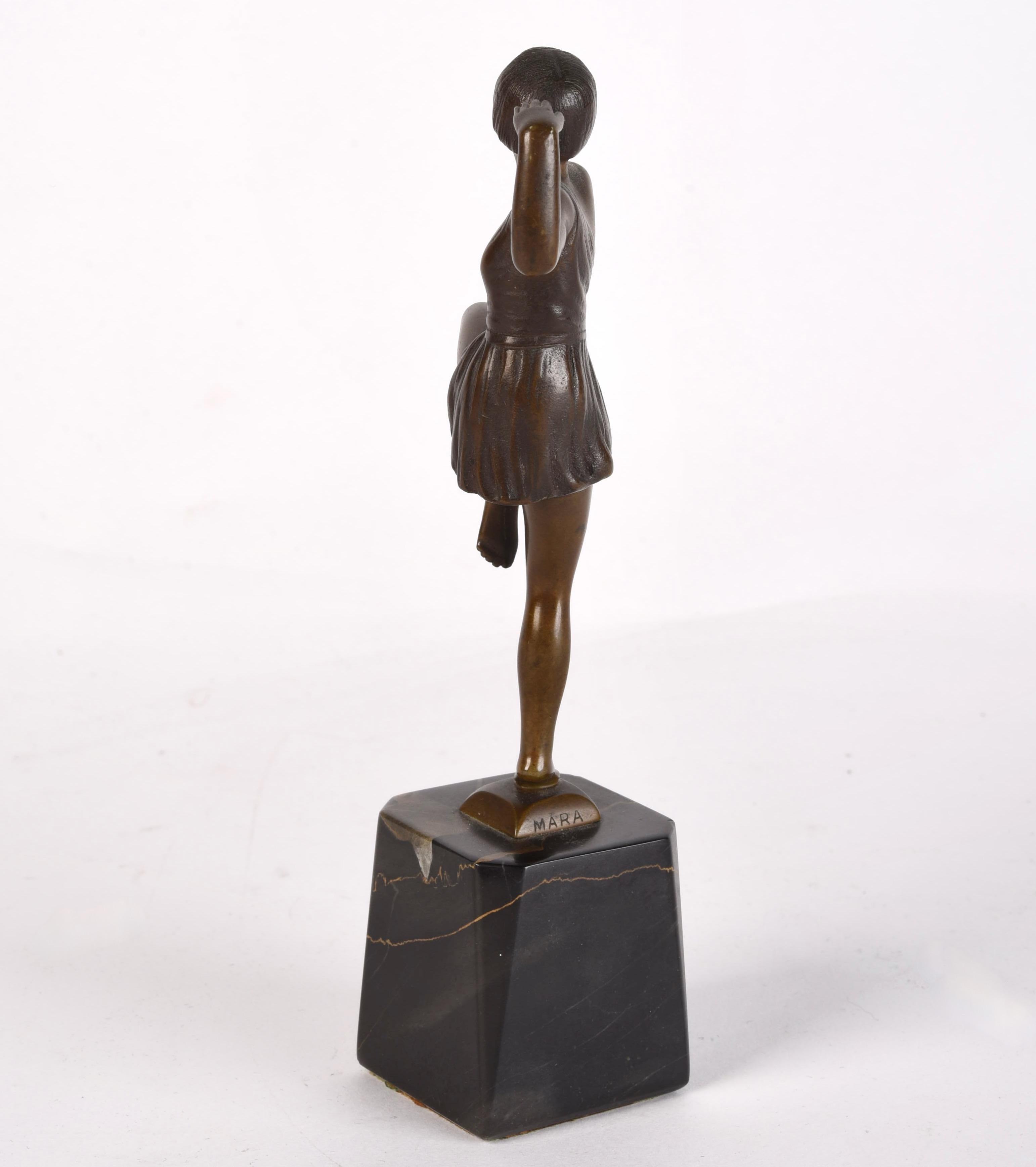 Sculpture de danseuse Antonin Mara en bronze et marbre Art Déco Bon état - En vente à Sarasota, FL
