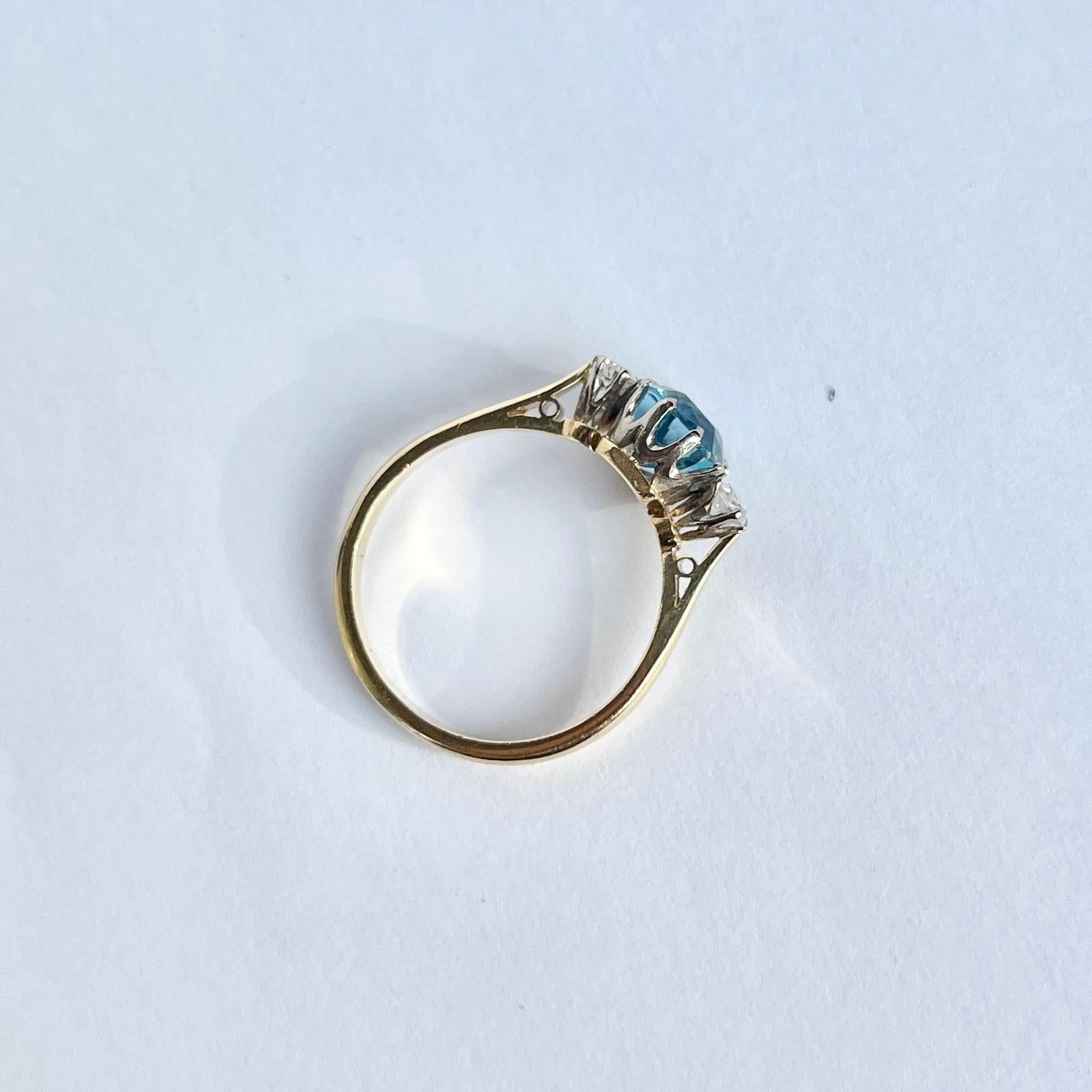 Art Deco Aqua and Diamond 18 Carat Gold Three Stone Ring  In Good Condition For Sale In Chipping Campden, GB