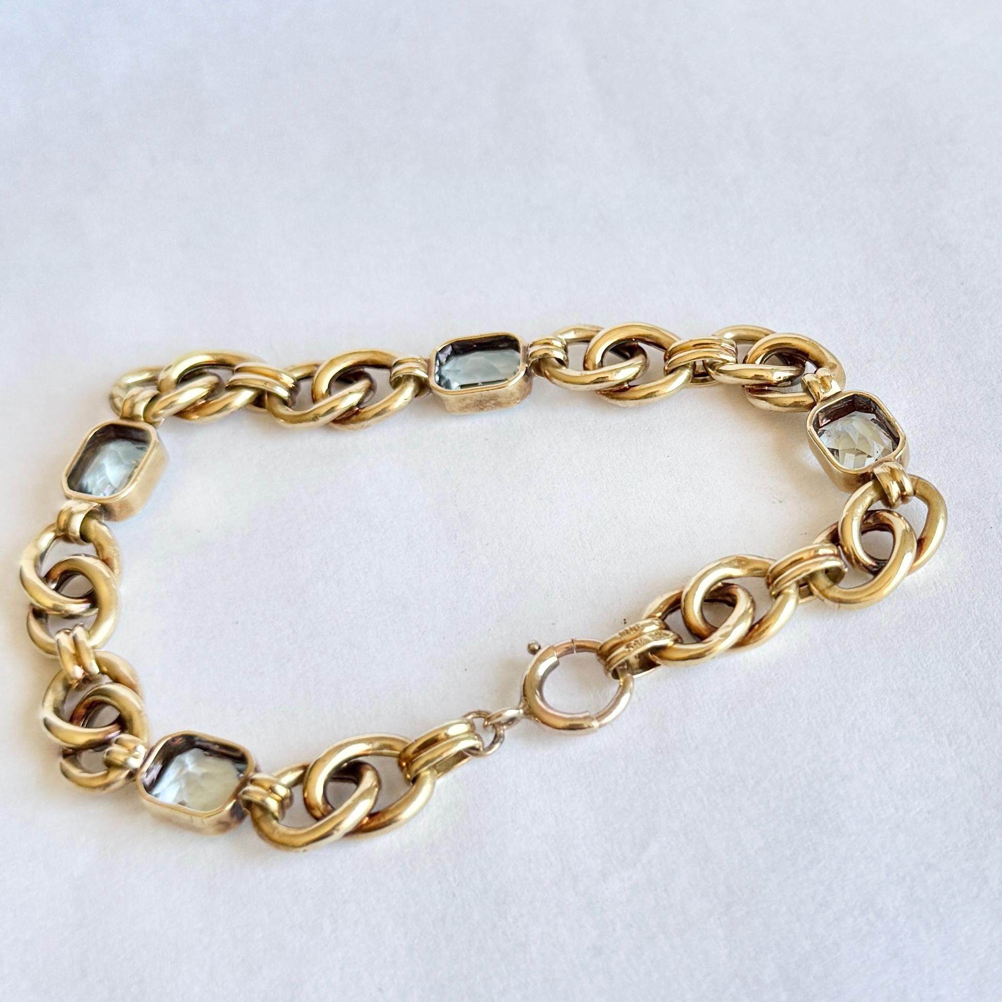 Women's Art Deco Aquamarine 14 Carat Gold Bracelet For Sale