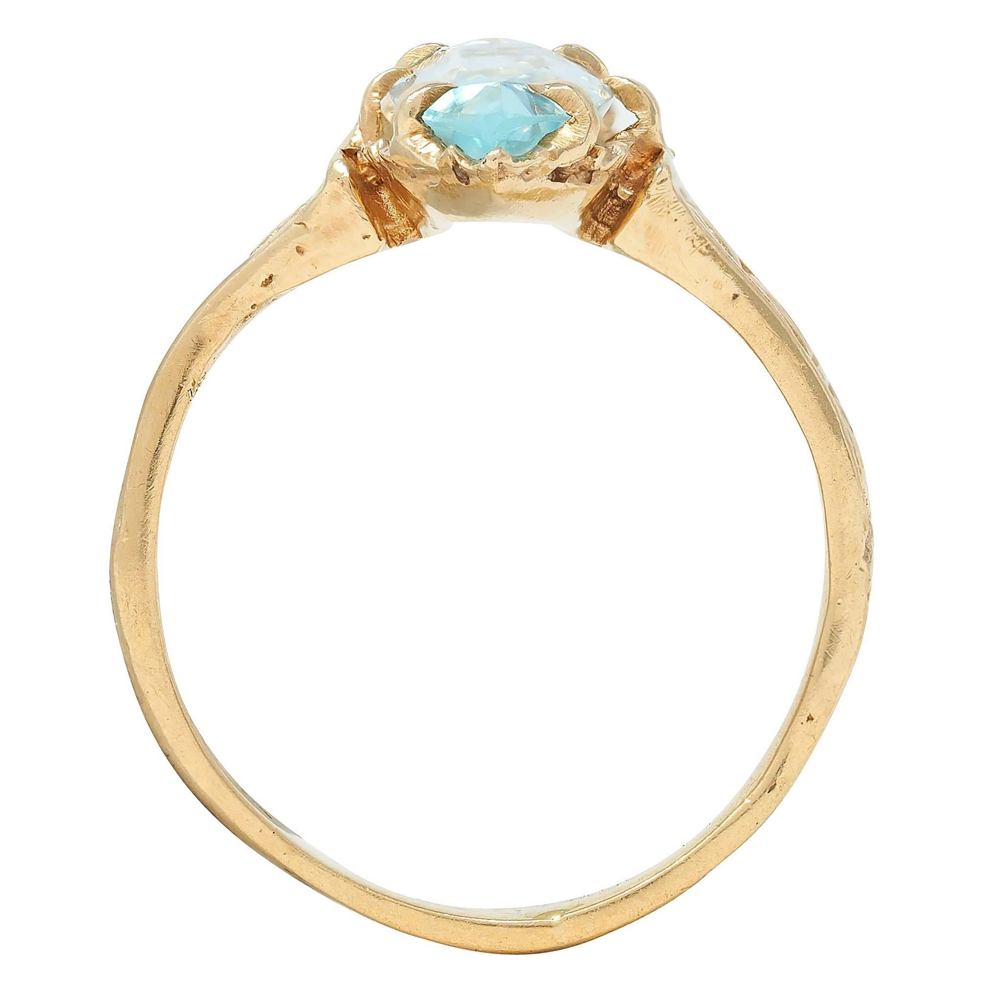 Women's or Men's Art Deco Aquamarine 14 Karat Yellow Gold Antique Arrow Navette Dinner Ring For Sale