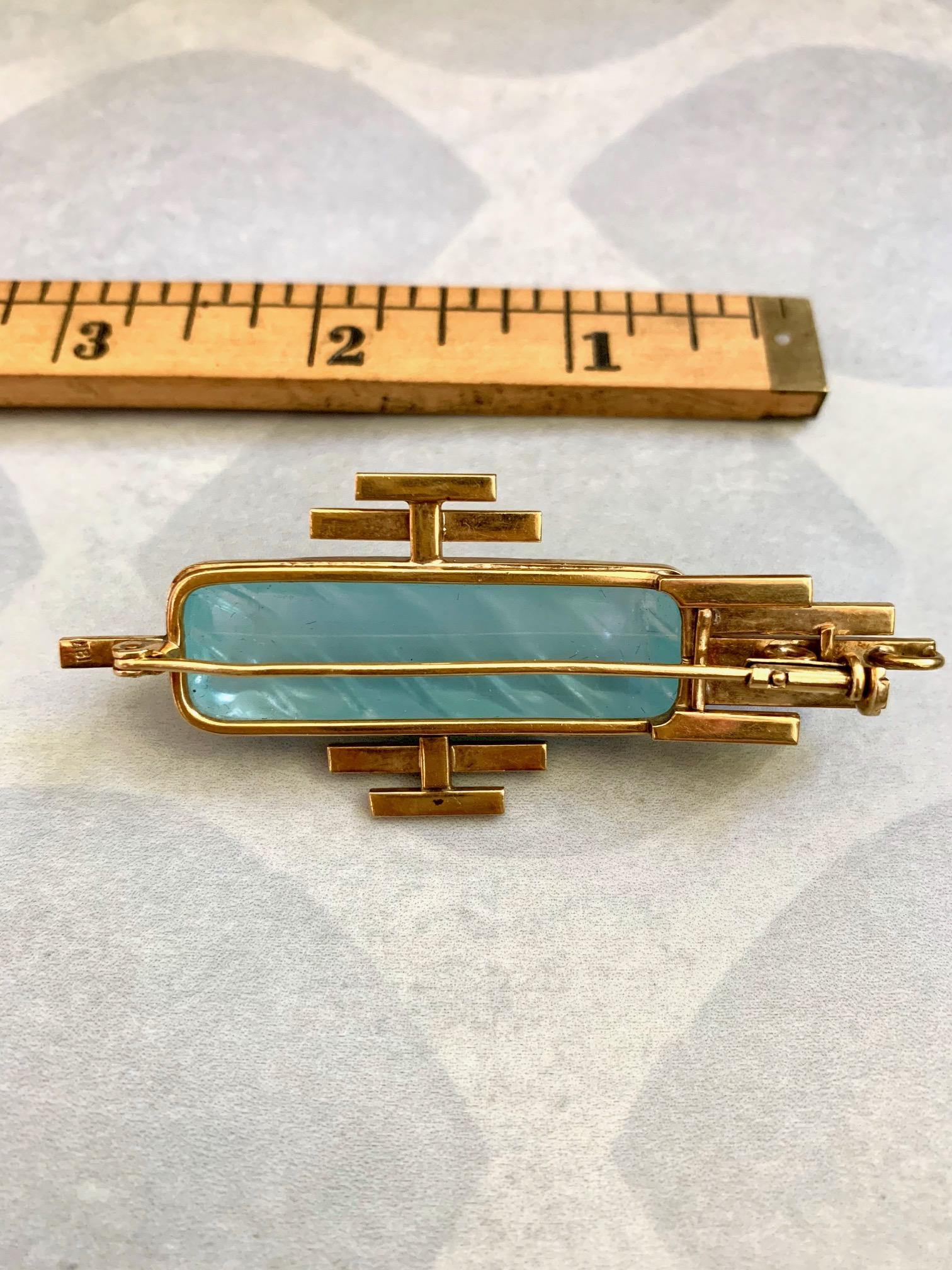 Art Deco Style Aquamarine 18 Karat Gold Brooch / Pendant 2