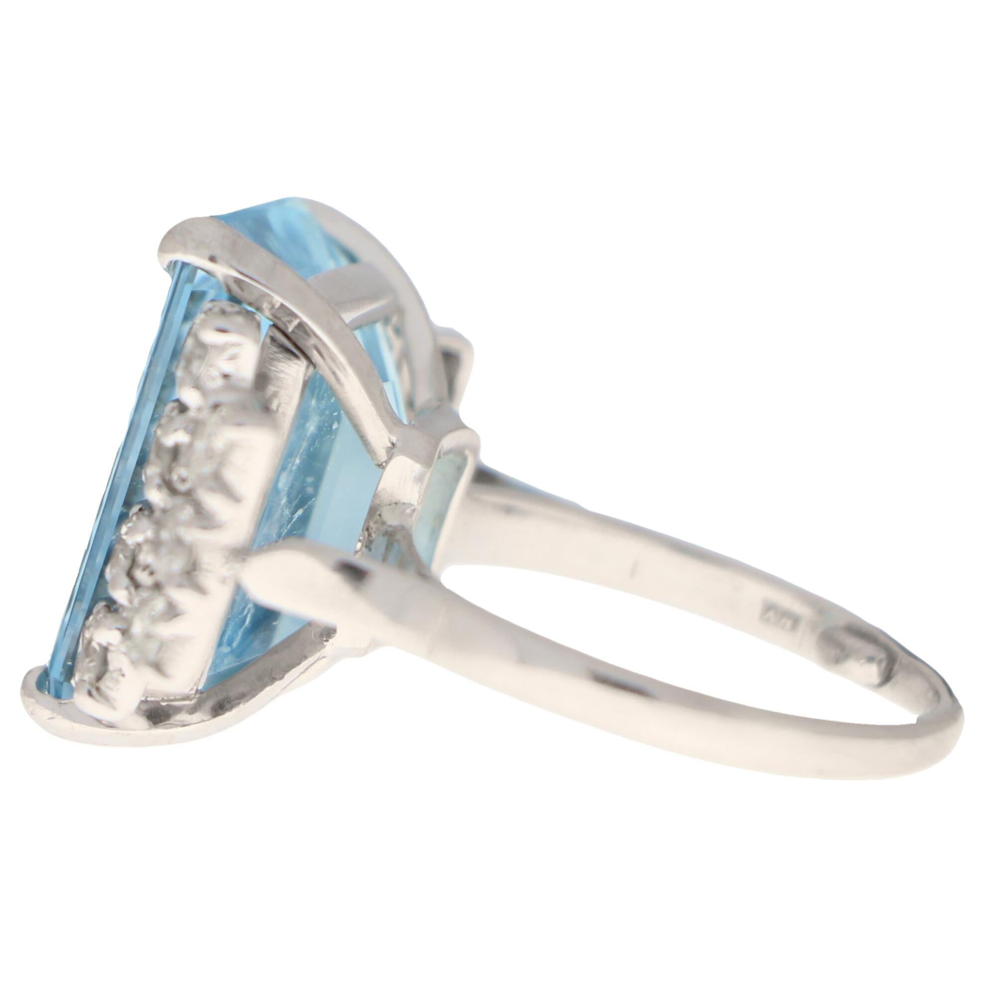 Women's or Men's Art Deco Aquamarine and Diamond Cocktail Ring Set in 18 Karat White Gold
