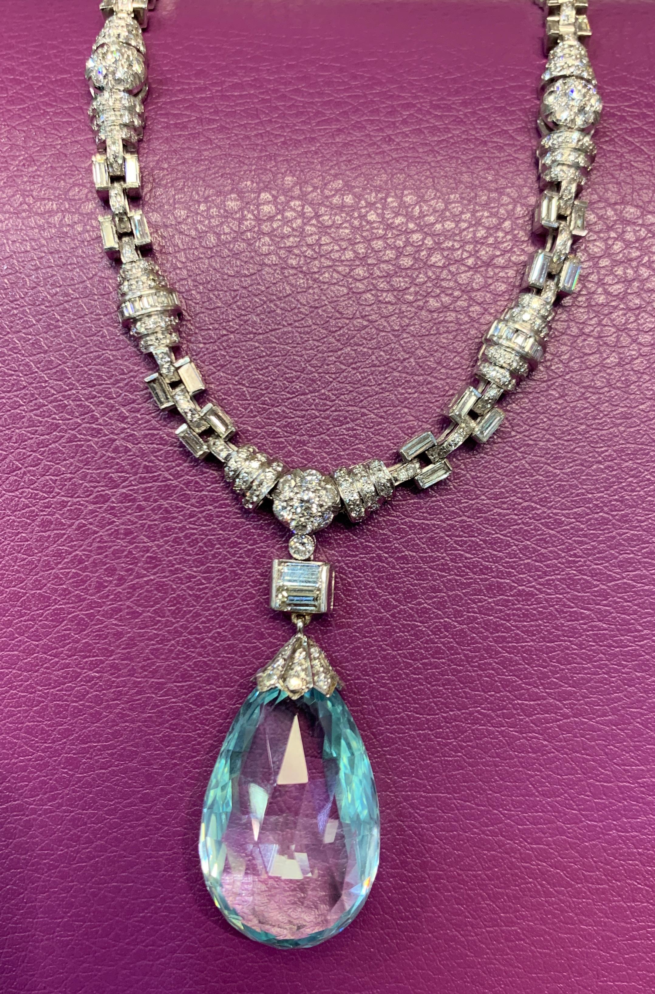 Art Deco Aquamarine and Diamond Necklace In Excellent Condition For Sale In New York, NY