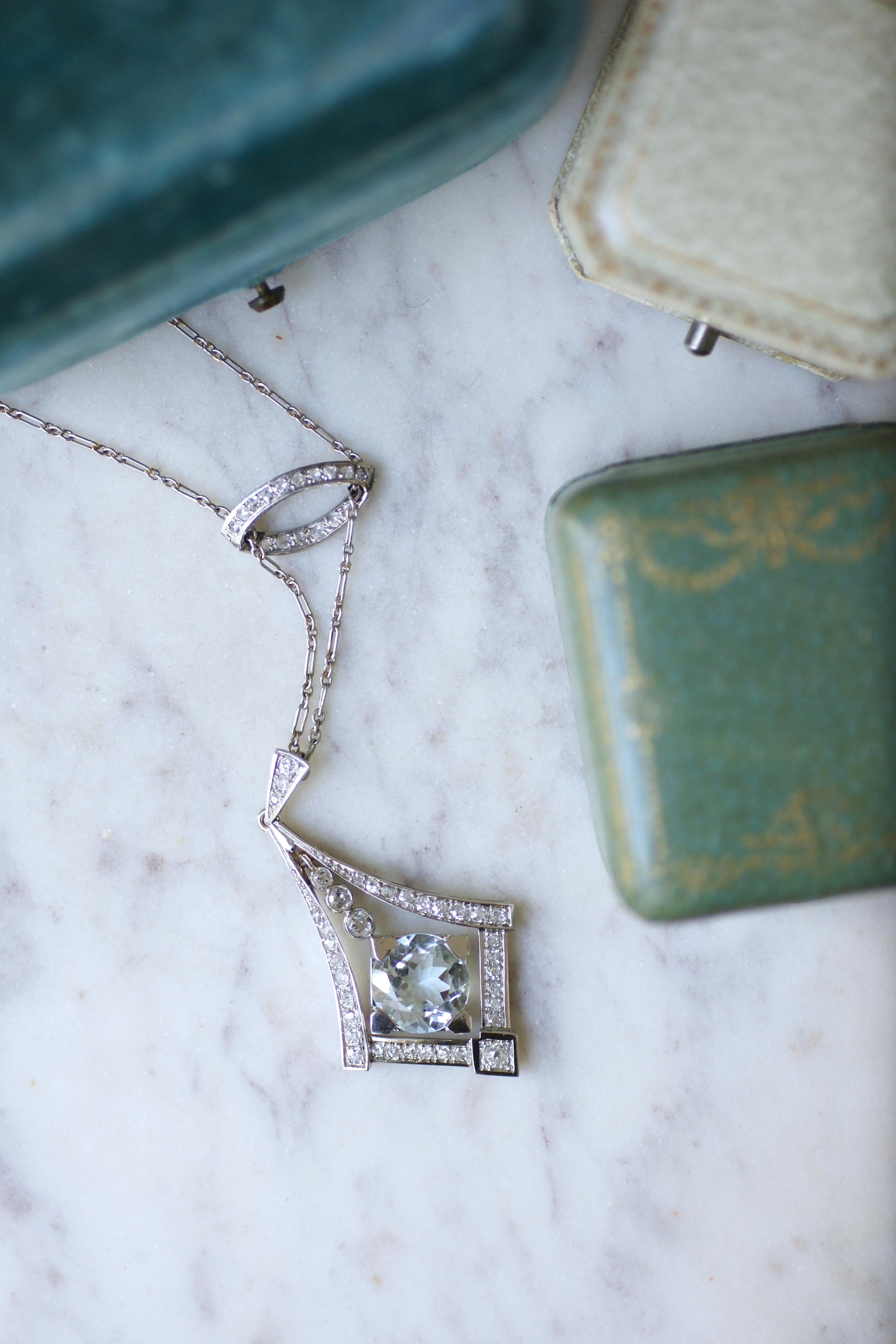 Art Deco Aquamarine And Diamond Necklace 3