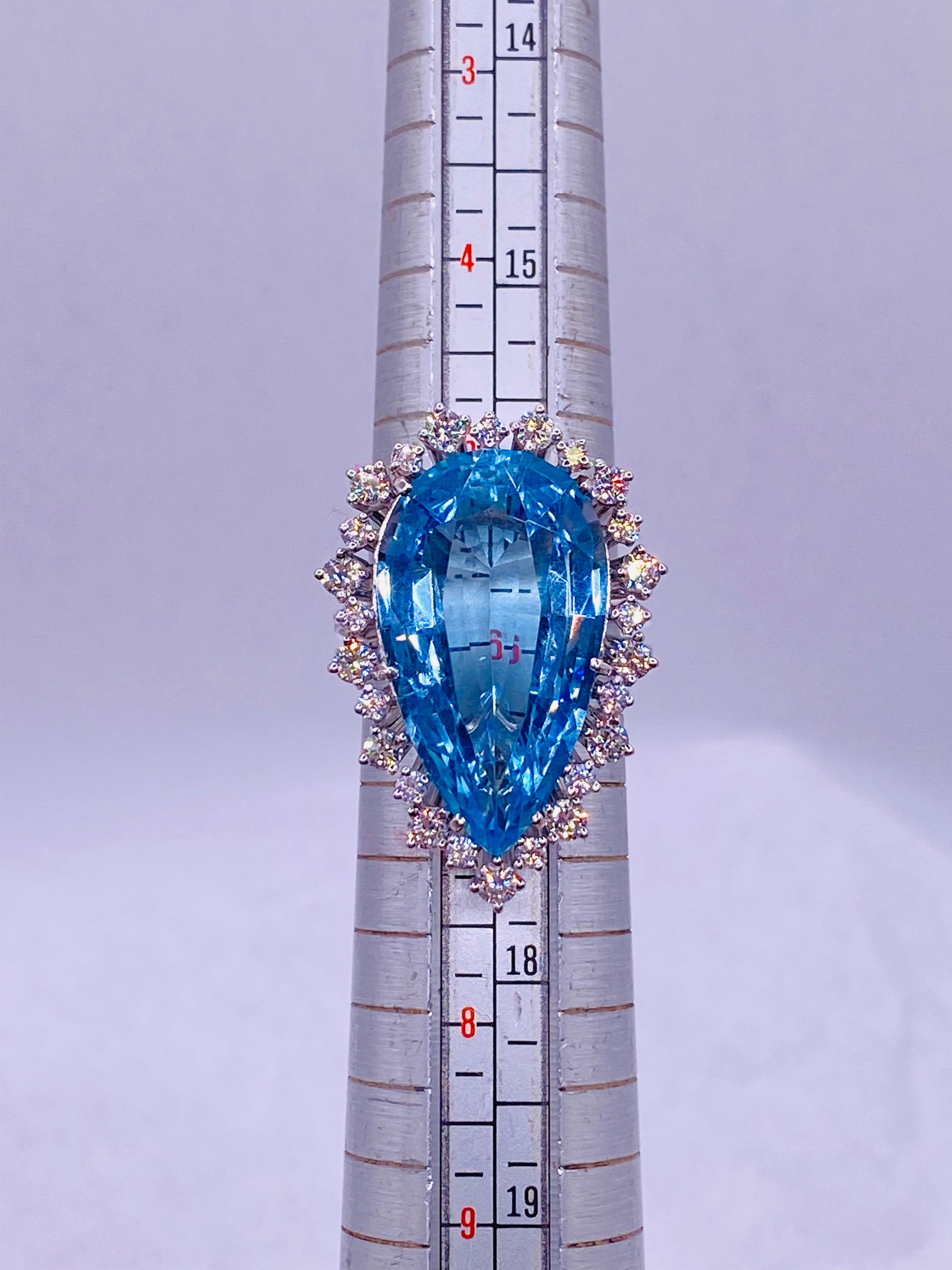 Pear Cut Art Deco 15.00 Carat Aquamarine and Diamond Platinum Ring For Sale