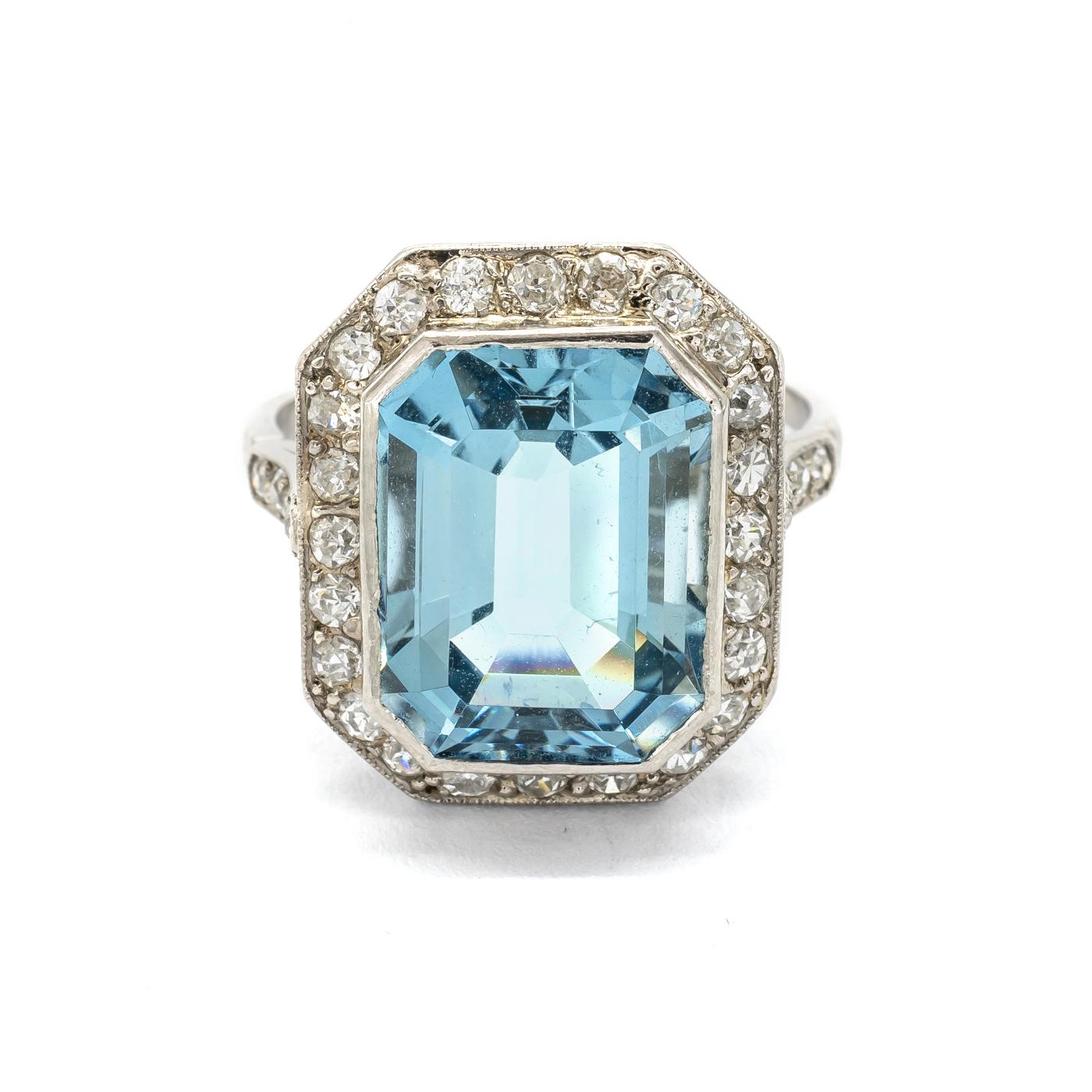 Emerald Cut Art Deco Aquamarine, Diamond and Platinum Ring For Sale