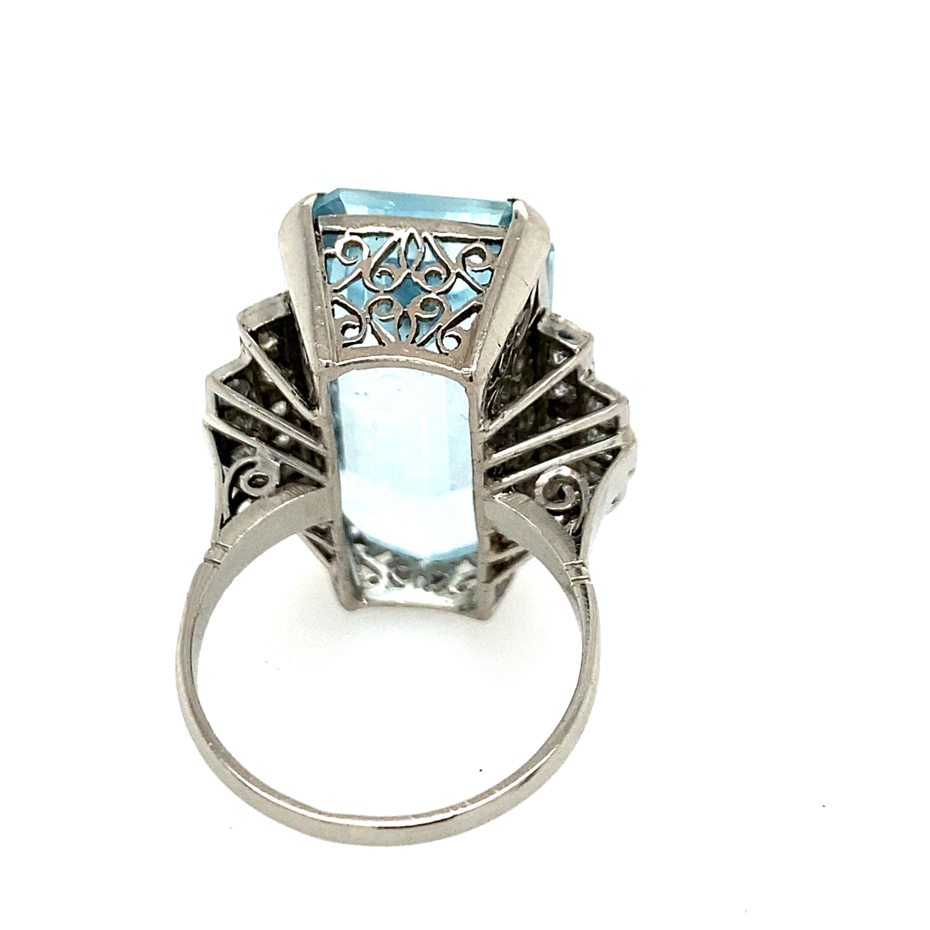 Art Deco Style Aquamarine and Diamond Ring In Good Condition In New Orleans, LA