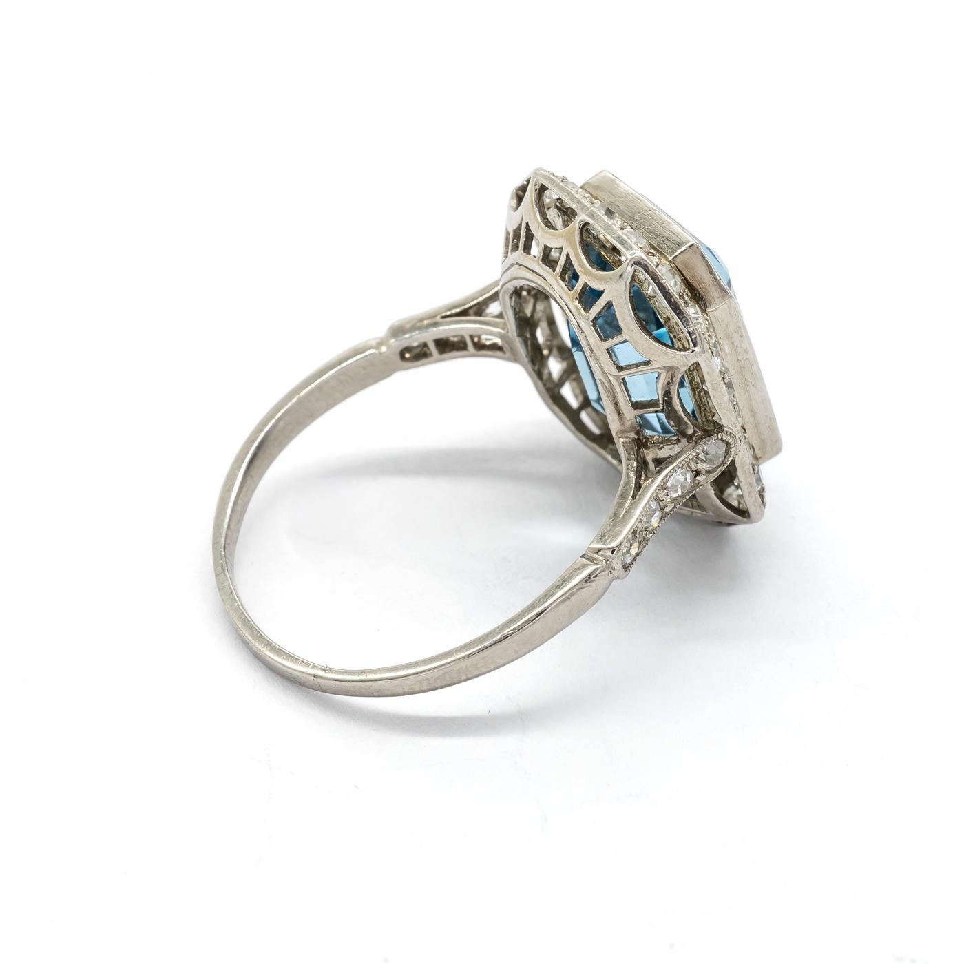 Women's Art Deco Aquamarine, Diamond and Platinum Ring For Sale