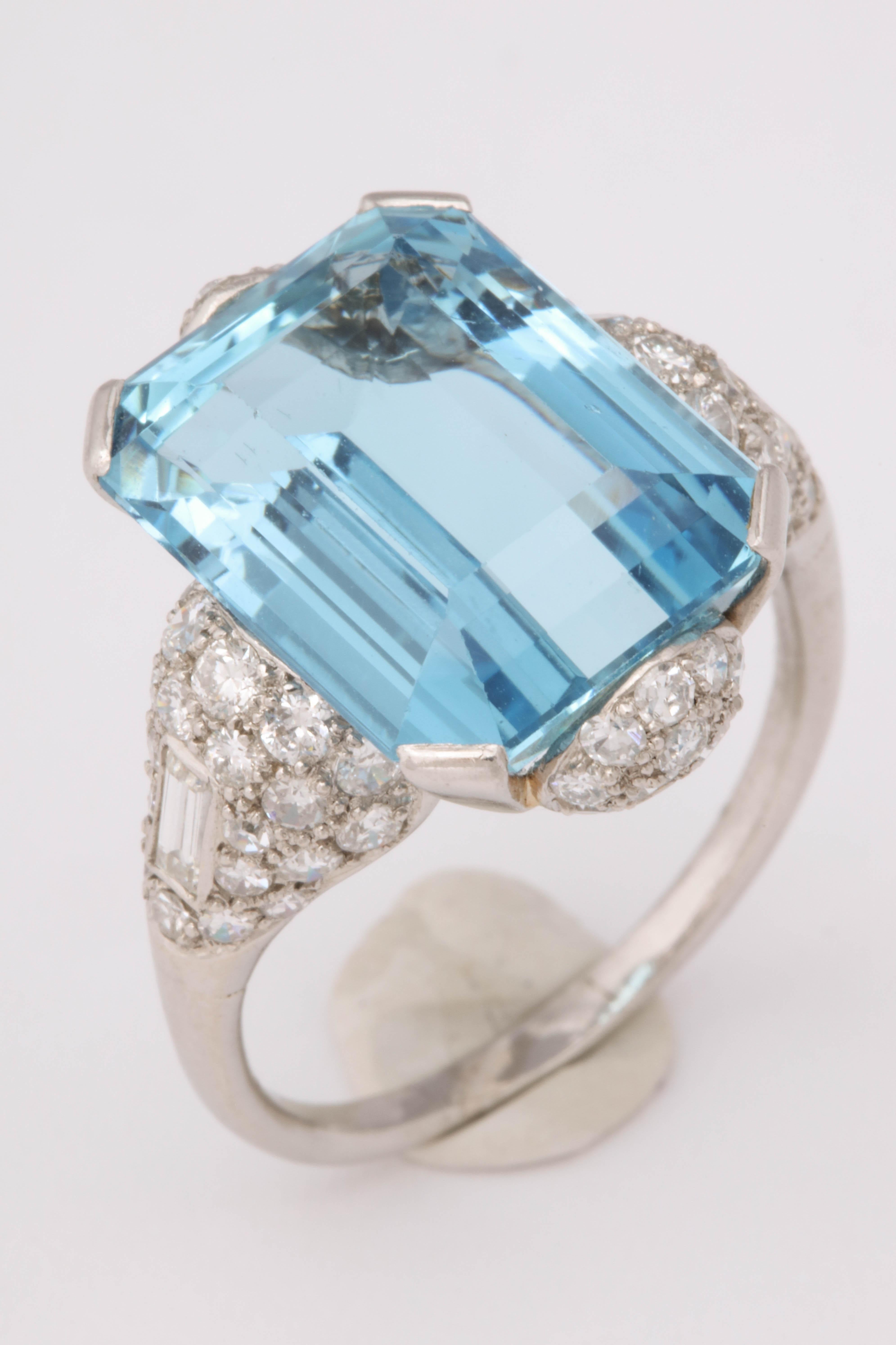 Art Deco Aquamarine and Diamond Ring 3