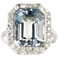 Antique Art Deco Aquamarine, Diamond and Platinum Ring