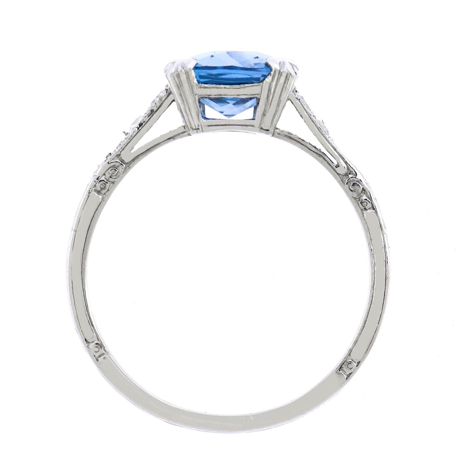 Art Deco Aquamarine and Diamond-Set Platinum Ring 4