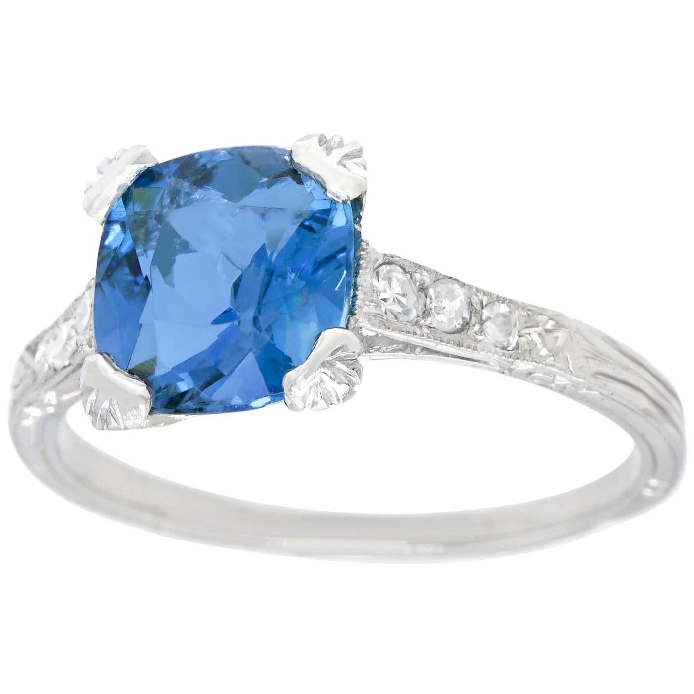 Art Deco Aquamarine and Diamond-Set Platinum Ring