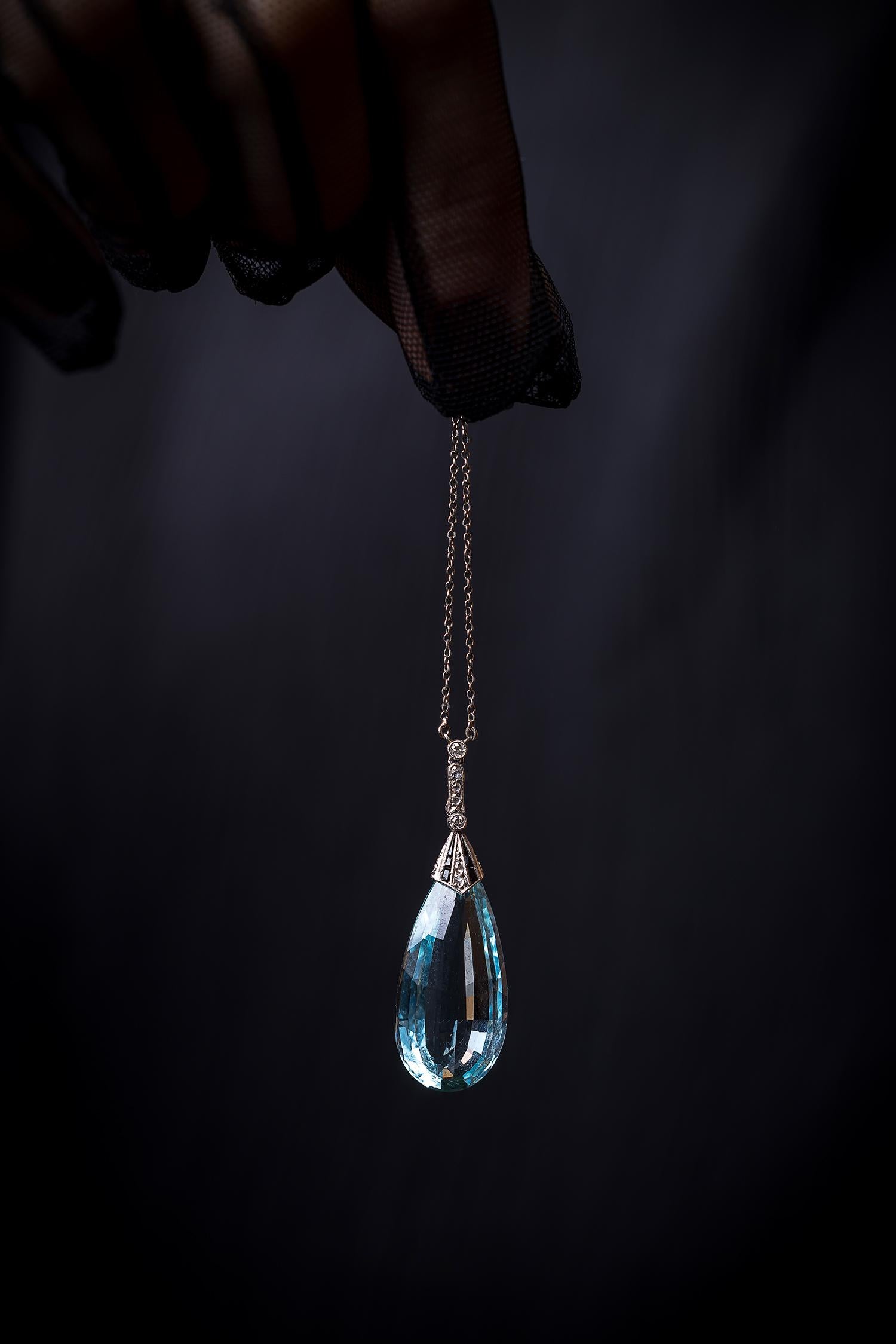 Women's Art Deco aquamarine, diamond and onyx pendant necklace For Sale