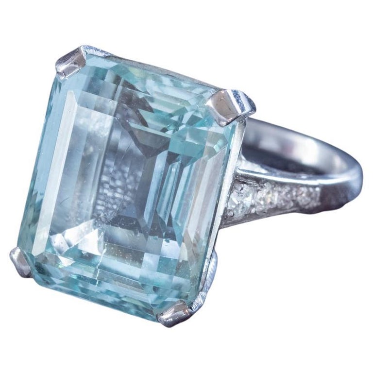 Bague Ancienne En Or Blanc 18 Carats Avec Aigue-marine - Occasion - Bijou Vintage