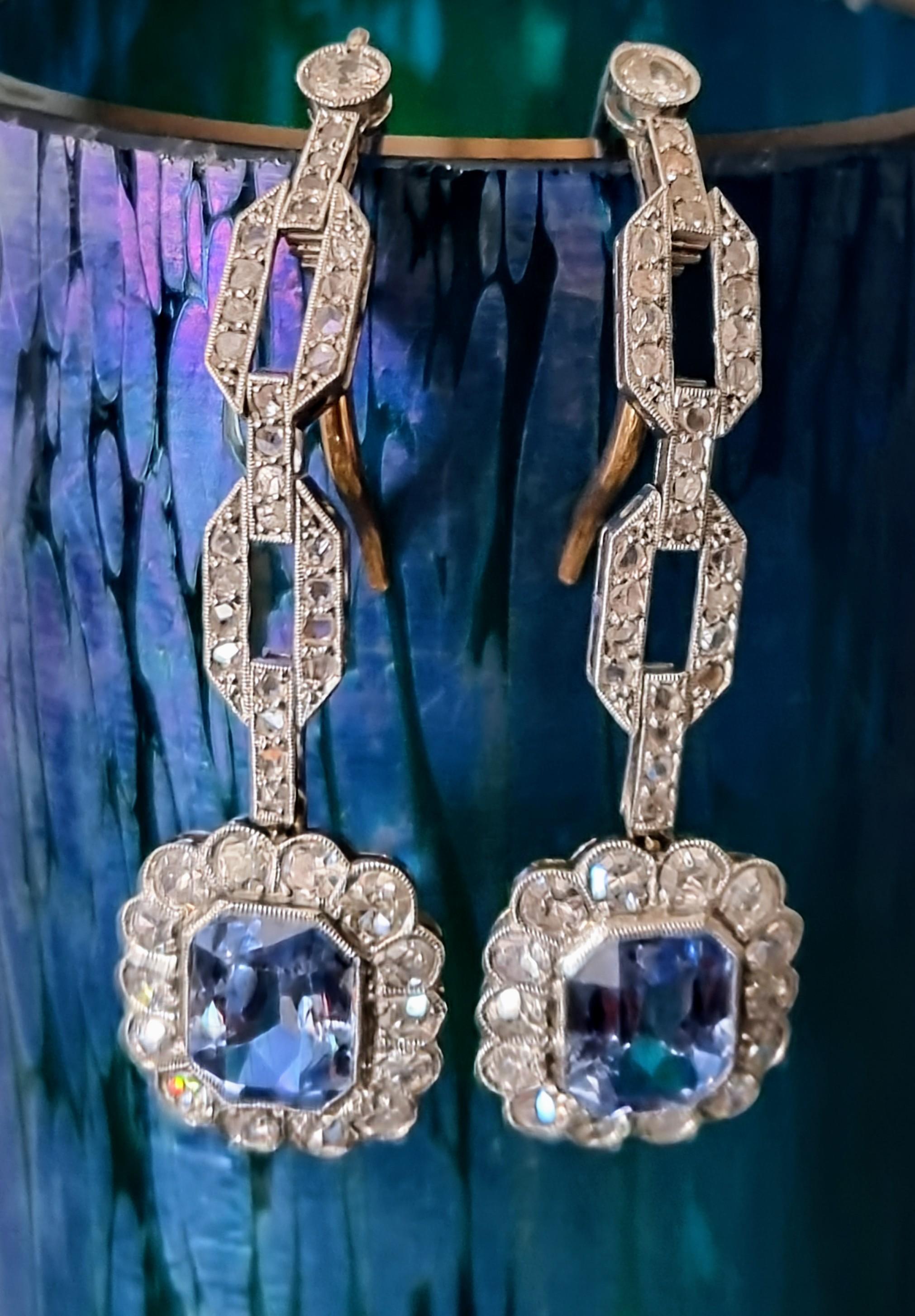 Orecchini Art Deco con acquamarina e diamanti, montati in platino. Ca. 1920's in vendita 12