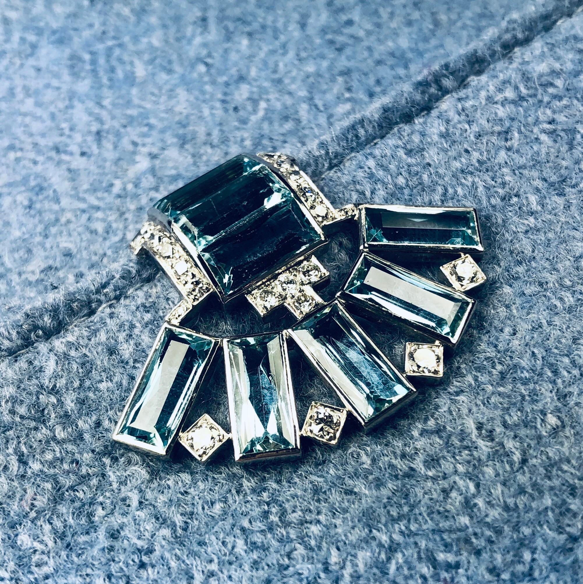 Art Deco Art Déco Aquamarine Diamond Platinum Clip by Cartier