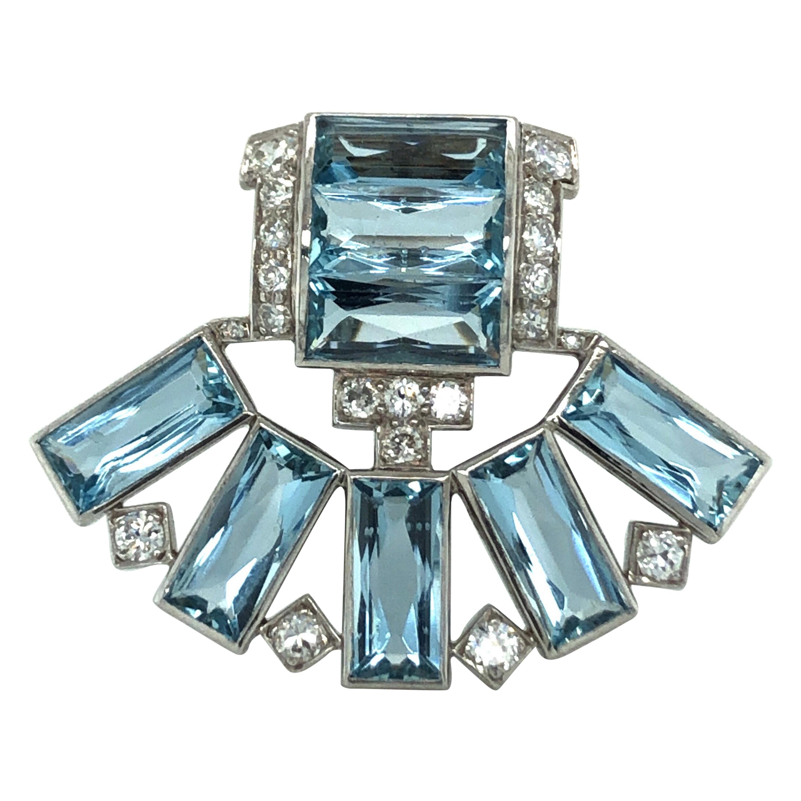 Art Déco Aquamarine Diamond Platinum Clip by Cartier