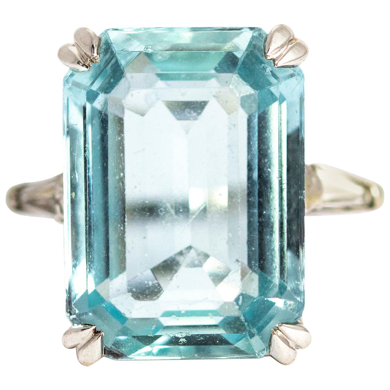 Art Deco Aquamarine and Diamond Platinum Cocktail Ring