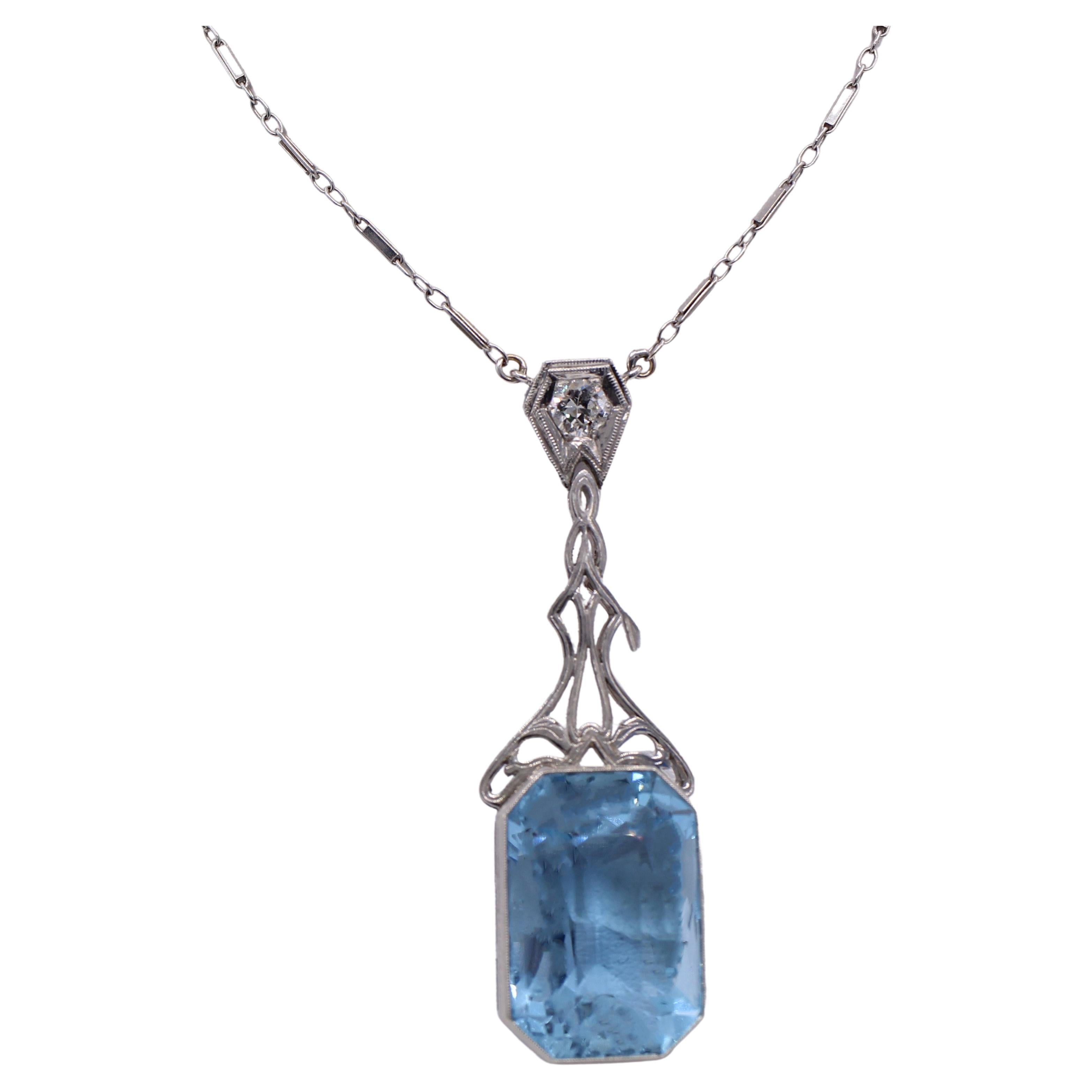 Art Deco Aquamarine Diamond Platinum Pendant Necklace For Sale