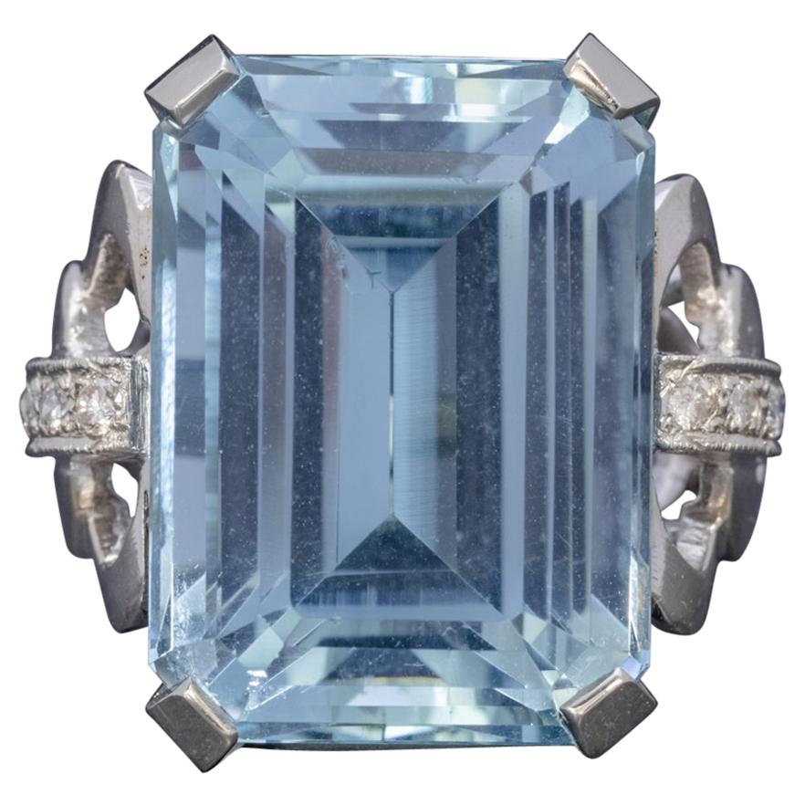 Art Deco Aquamarine Diamond Ring 14 Carat White Gold 35 Carat Aqua, circa 1930 For Sale