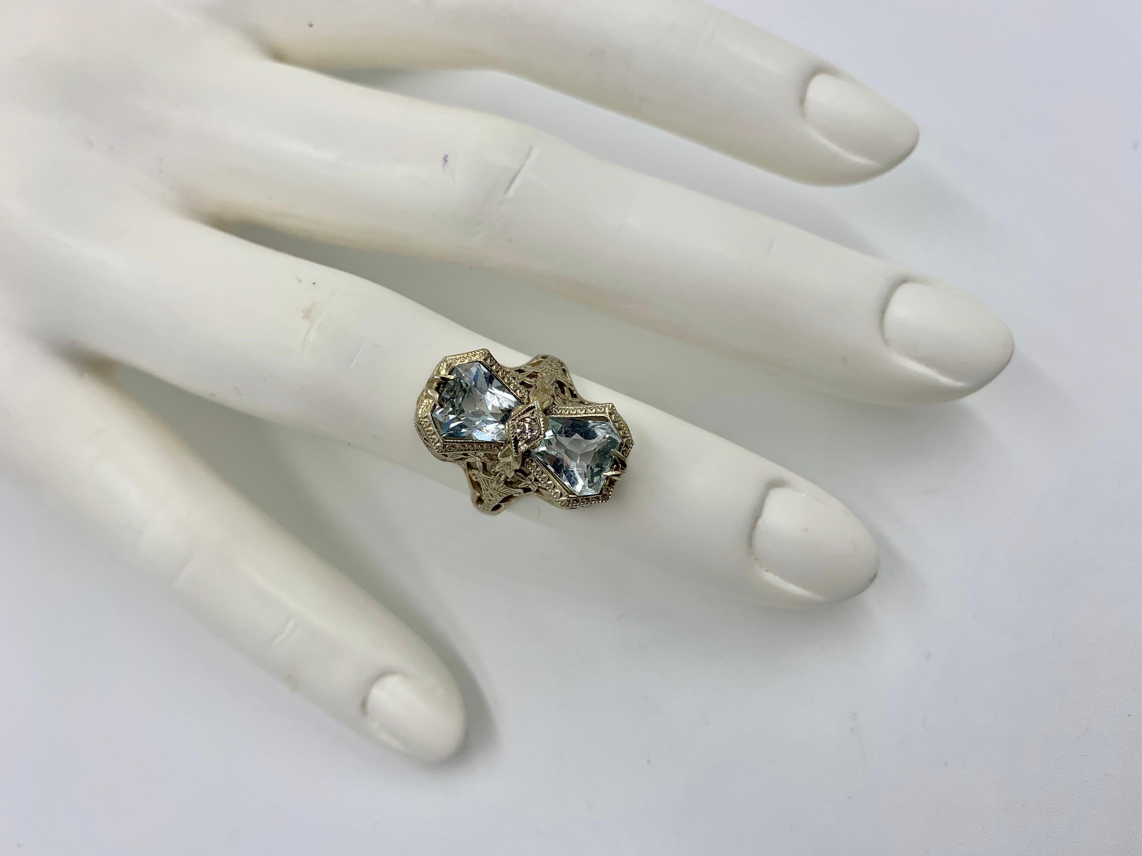 Art Deco Aquamarine Diamond Ring 14 Karat White Gold Engagement Filigree In Good Condition In New York, NY