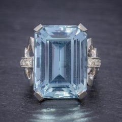 Art Deco Aquamarine Diamond Ring 14 Carat White Gold 35 Carat Aqua, circa 1930