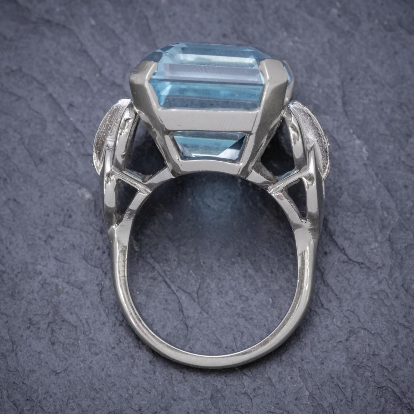 Art Deco Aquamarine Diamond Ring 14 Carat White Gold 35 Carat Aqua, circa 1930 For Sale 1