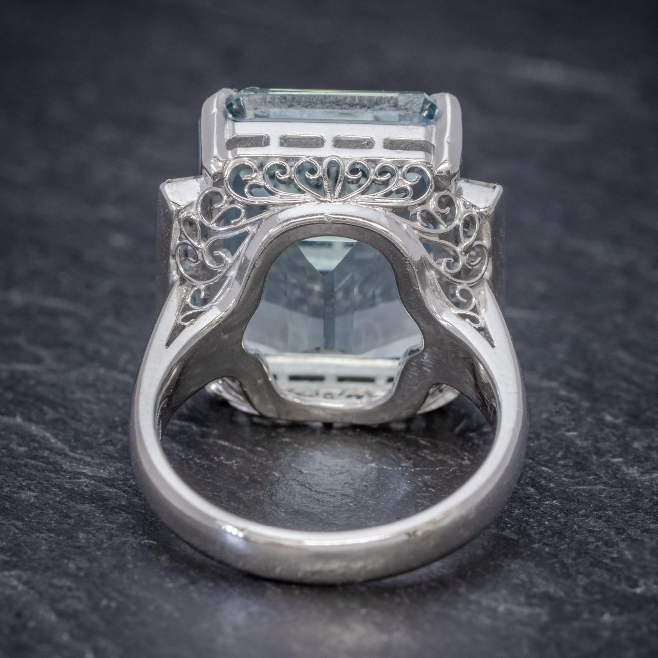 Art Deco Aquamarine Diamond Ring Platinum 12 Carat Aqua, circa 1930 In Good Condition For Sale In Lancaster , GB