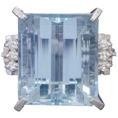 Used Art Deco Aquamarine Diamond Ring Platinum 14.88 Carat Aqua, circa 1930