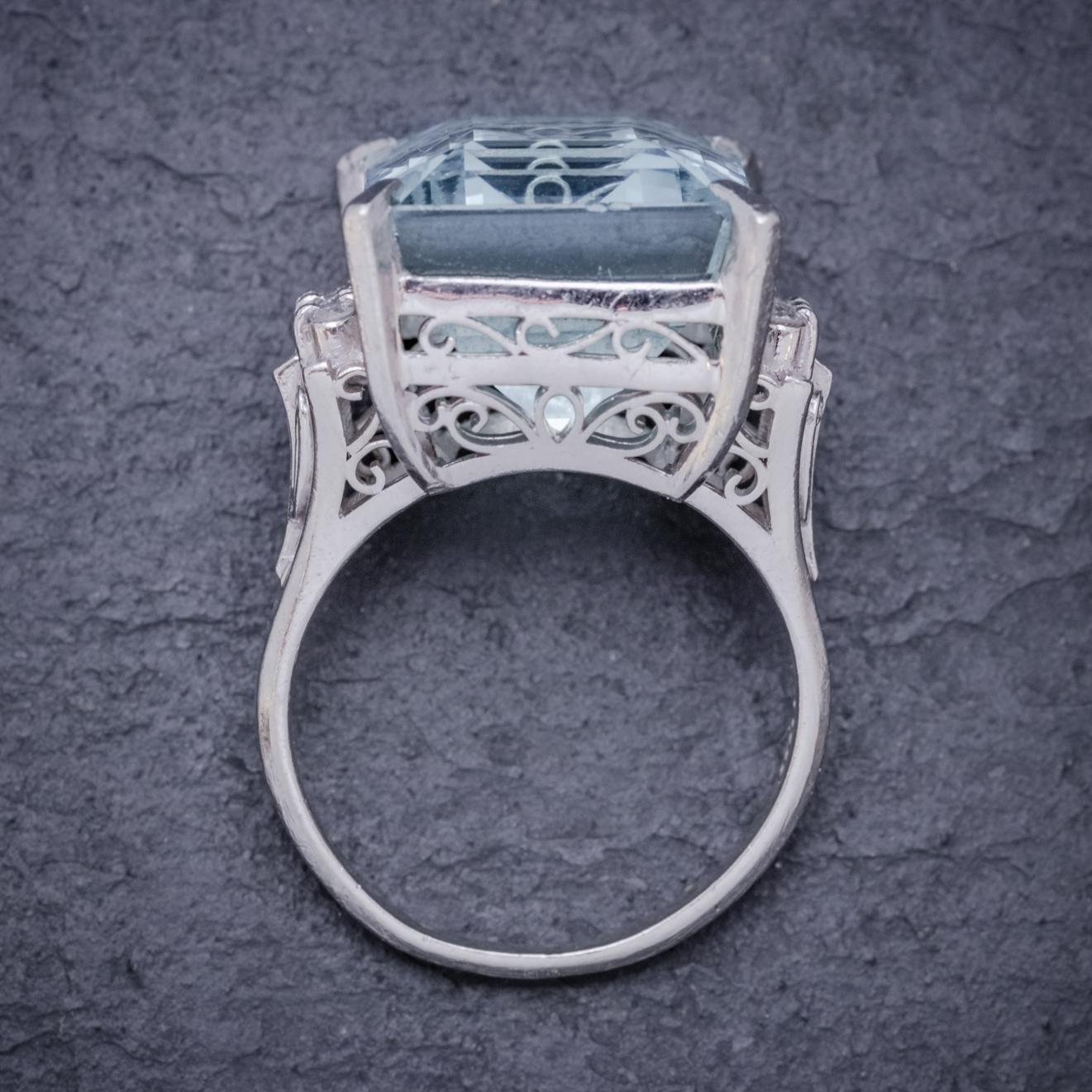 Art Deco Aquamarine Diamond Ring Platinum 14.88 Carat Aqua, circa 1930 For Sale 1