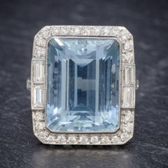Art Deco Aquamarine Diamond Ring Platinum 18 Carat Aqua, circa 1930