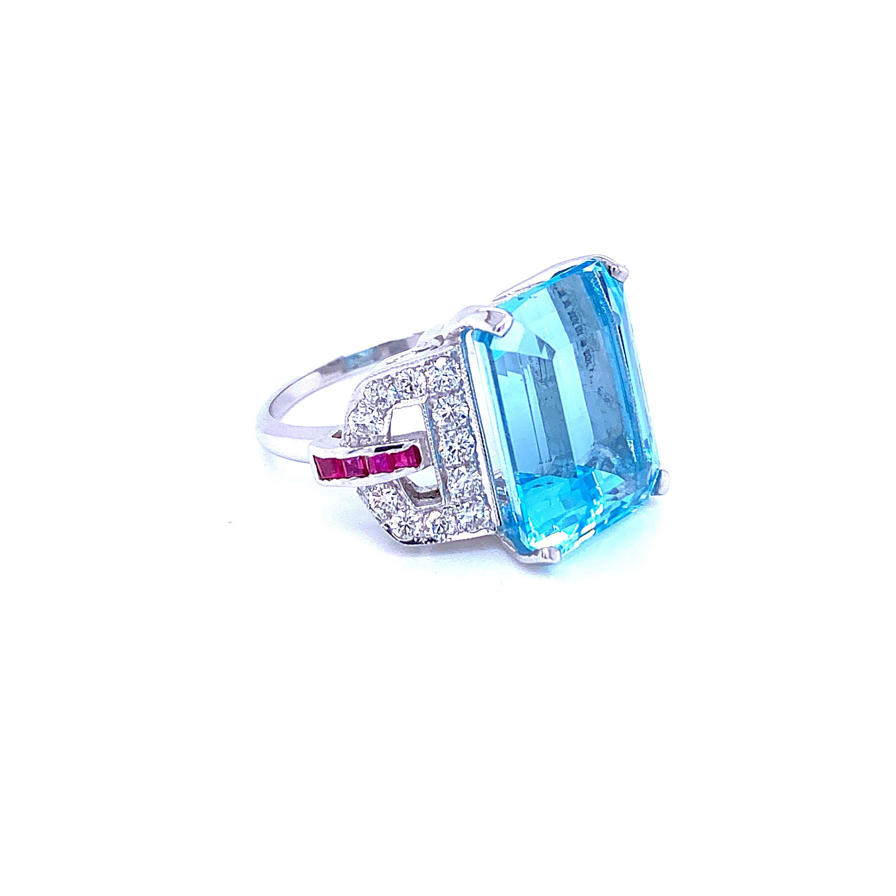 Women's Art Deco 16 Carat Aquamarine Diamond Ruby Gold Ring