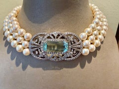 Collana girocollo Art Déco con acquamarina, diamanti e perle Akoya a tre fili