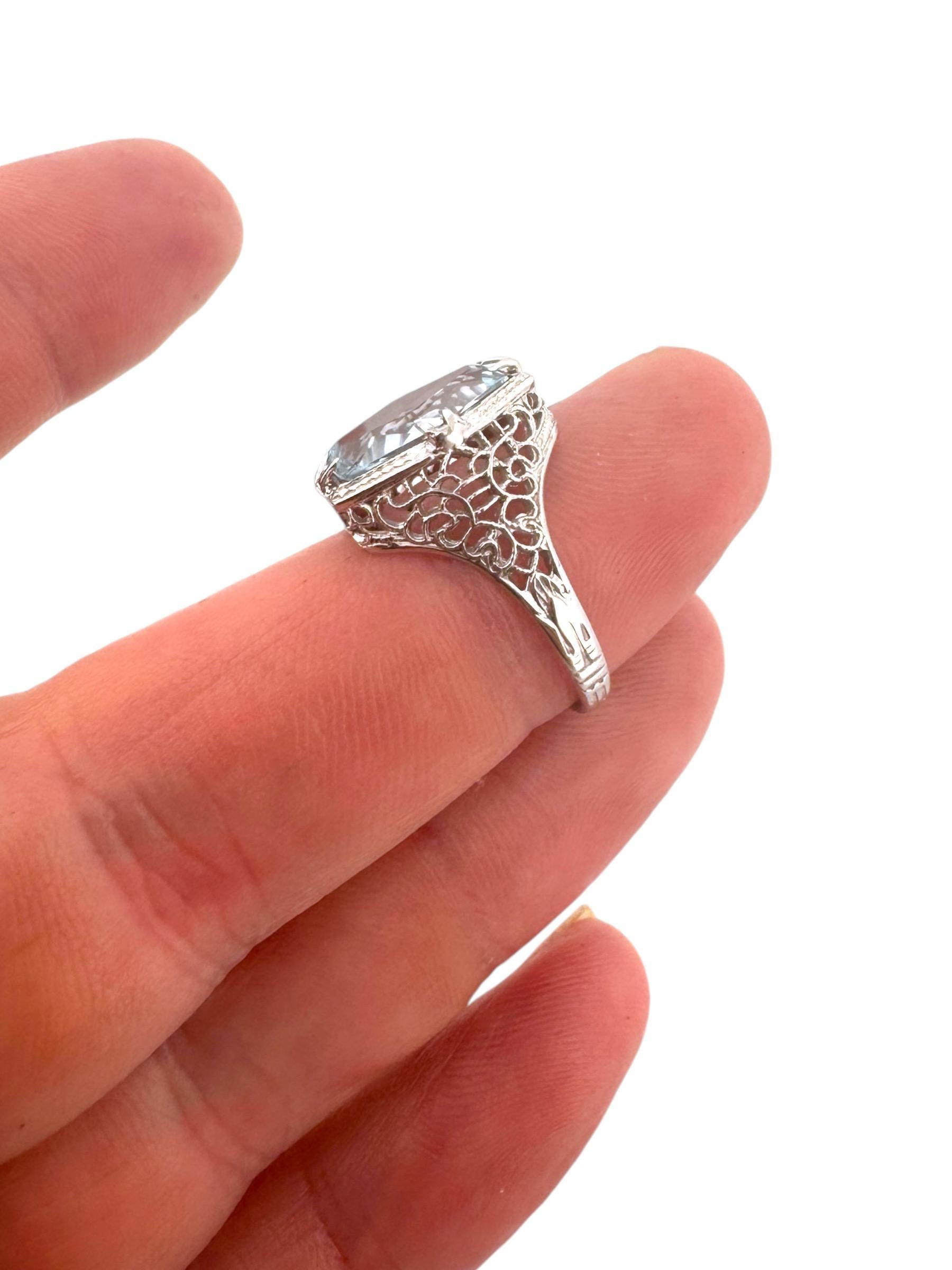 Art Deco Aquamarine Filigree Cocktail Ring 14K White Gold For Sale 2