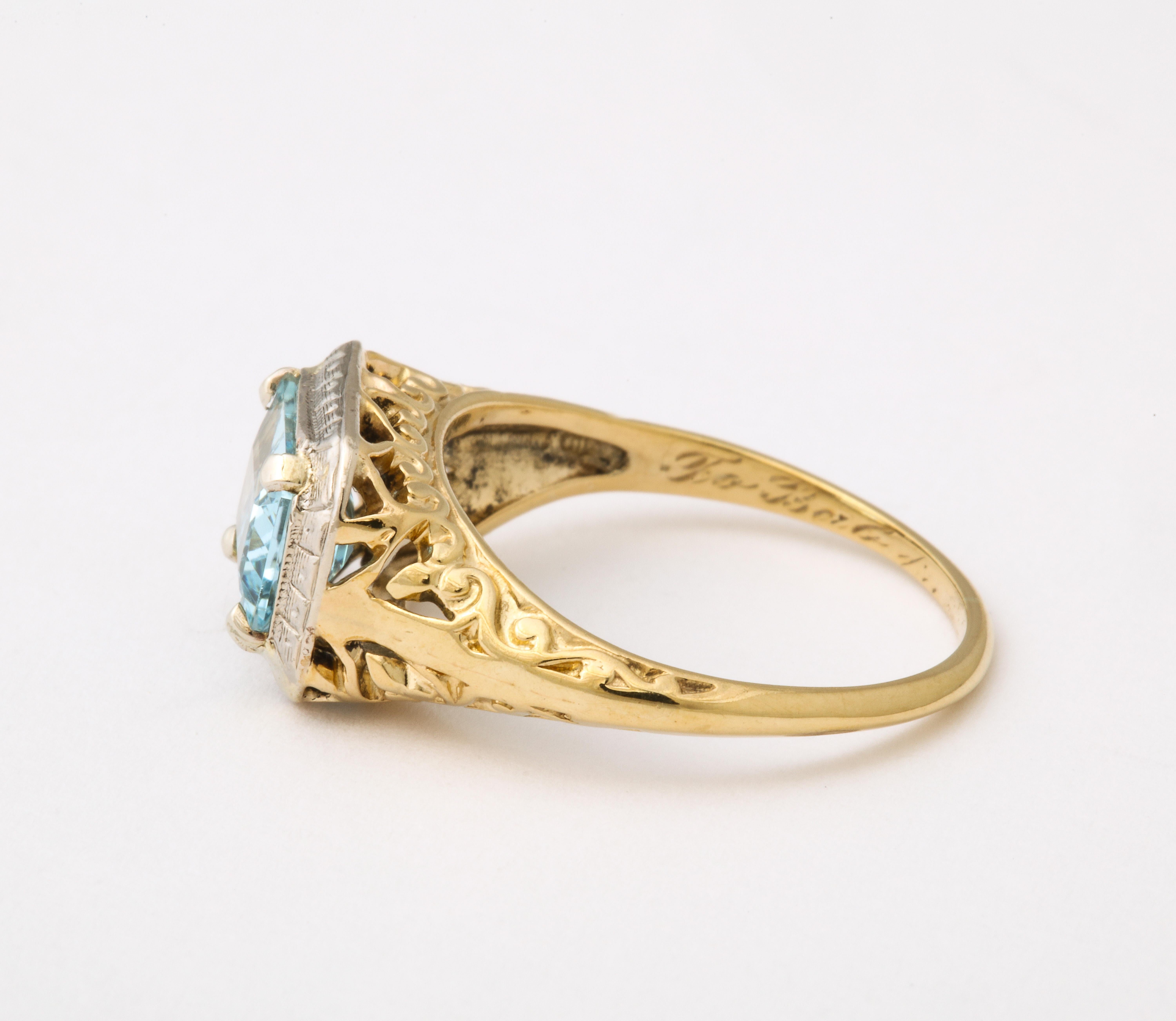 Art Deco Aquamarine Gold Ring In Excellent Condition In Stamford, CT