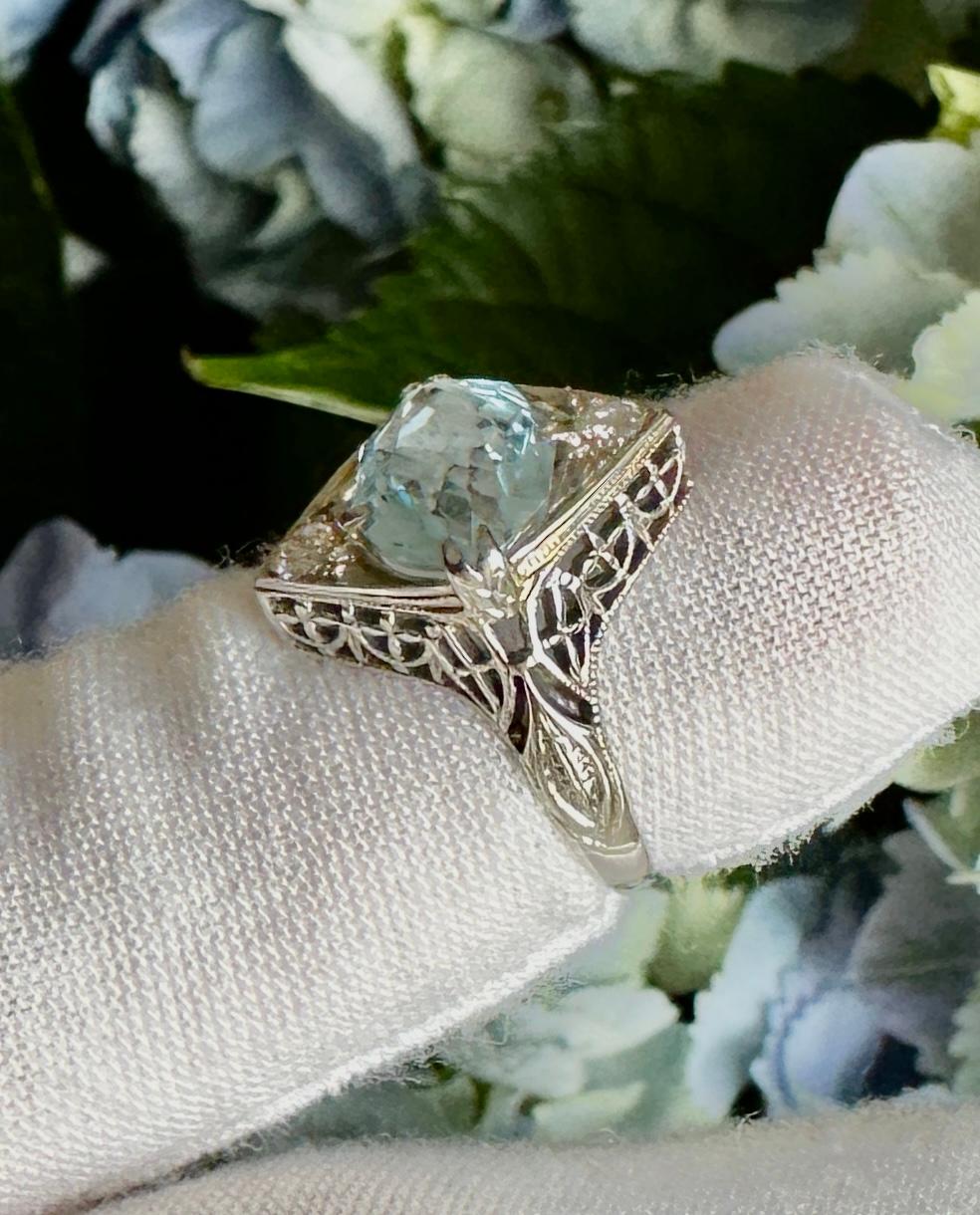 Art Deco Aquamarine Old Mine Diamond Ring 18 Karat White Gold Engagement Ring In Excellent Condition For Sale In New York, NY