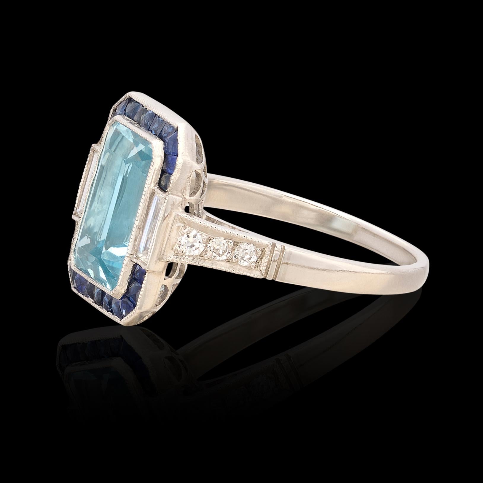 Art Deco Aquamarine, Sapphire & Diamond Ring In New Condition For Sale In San Francisco, CA