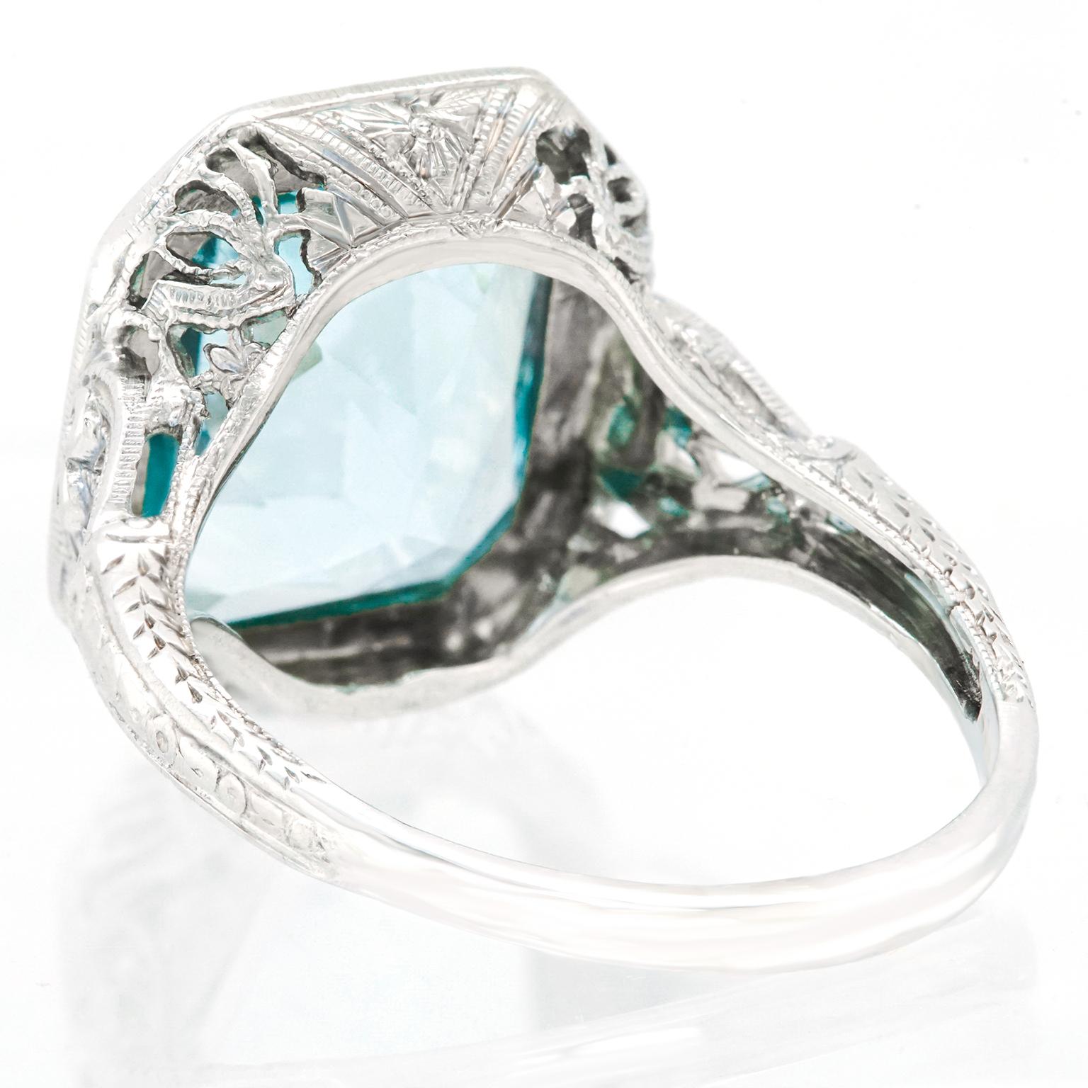 Art Deco Aquamarine-Set White Gold Ring 4
