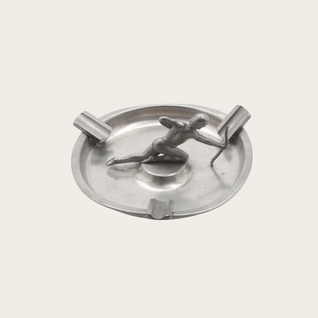 Art Deco Archer Aschenbecher von Svenska Metallverken/ SVM Handarbete für Svenskt Tenn (Art déco) im Angebot