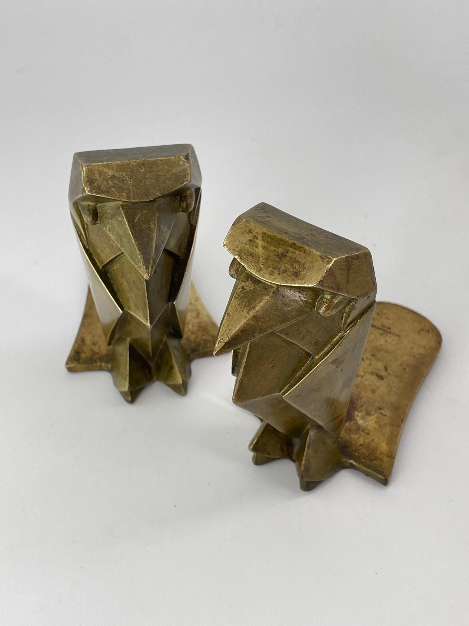 Molded Art Deco Architectural Bird Bookends Art Brass Co NY Geometric Pair Owl Falcon For Sale