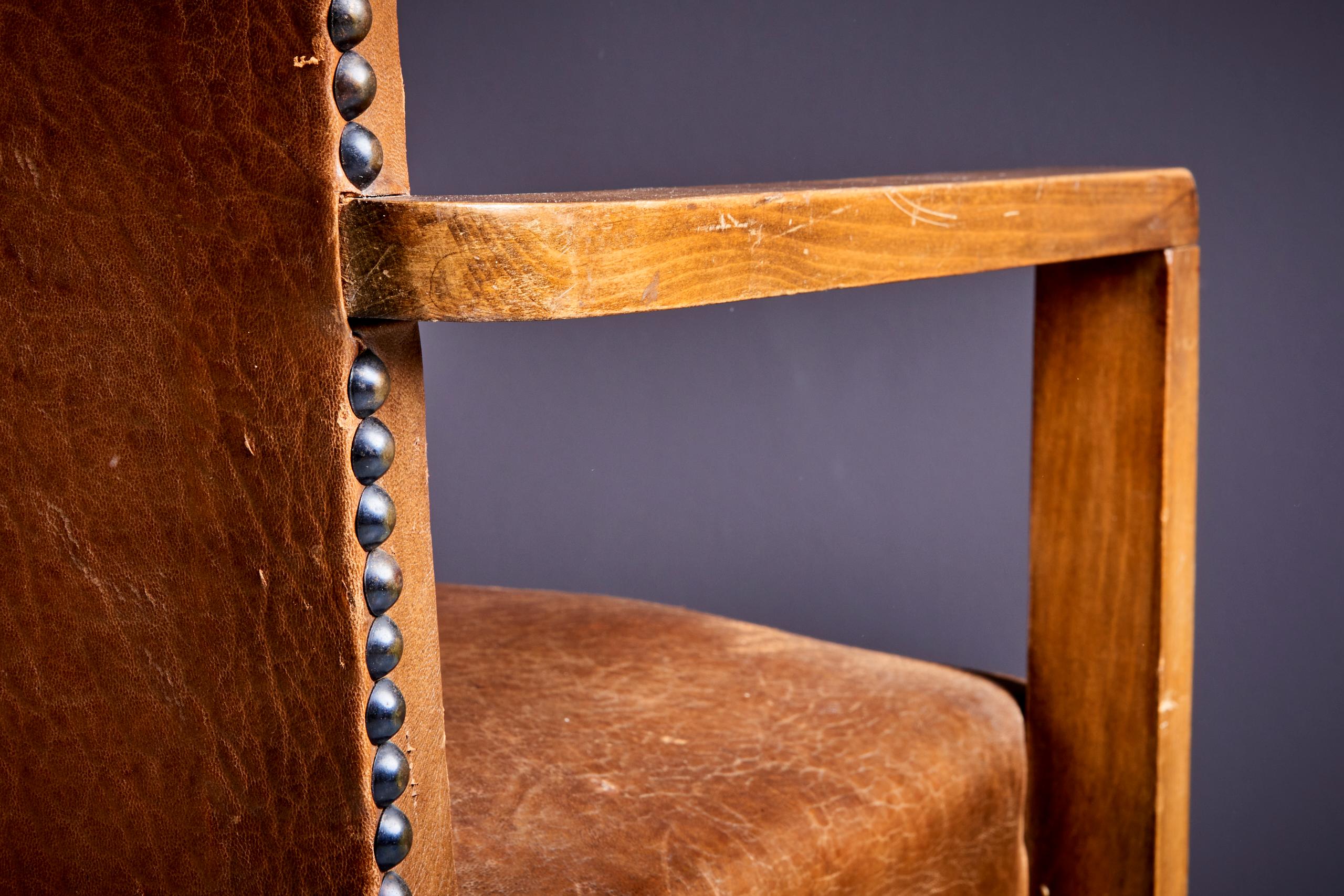 Art Deco Sessel zugeschrieben Francis Jourdain 1940er Jahre braunes Leder (Kunstleder) im Angebot