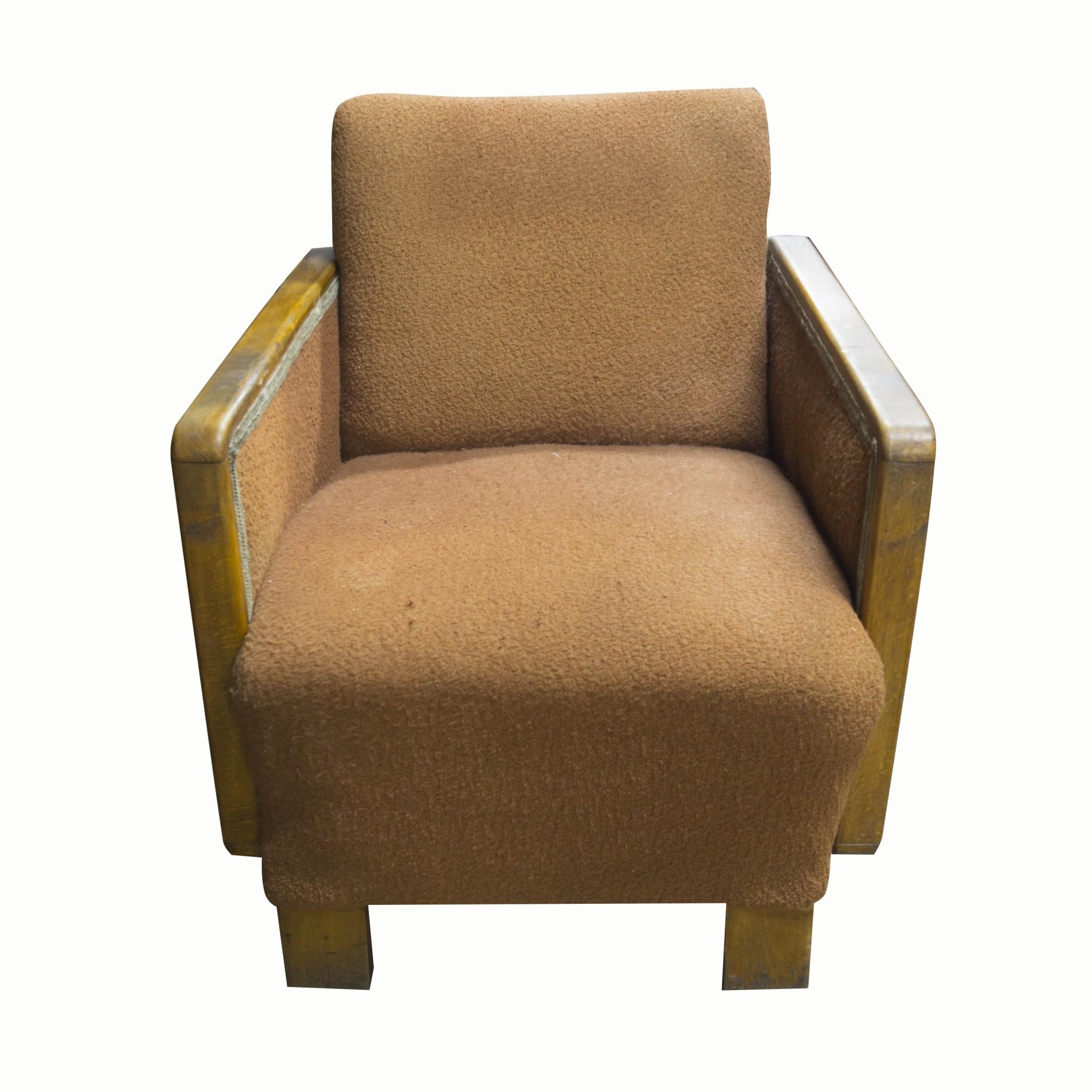 Art Deco style armchair, made in the 1930s in Central Europe. Made in a combination of beech and walnut wood, upholstered in fabric, inside are springs. The chair bears the surface signs of age and use, but structurally is ok.
     