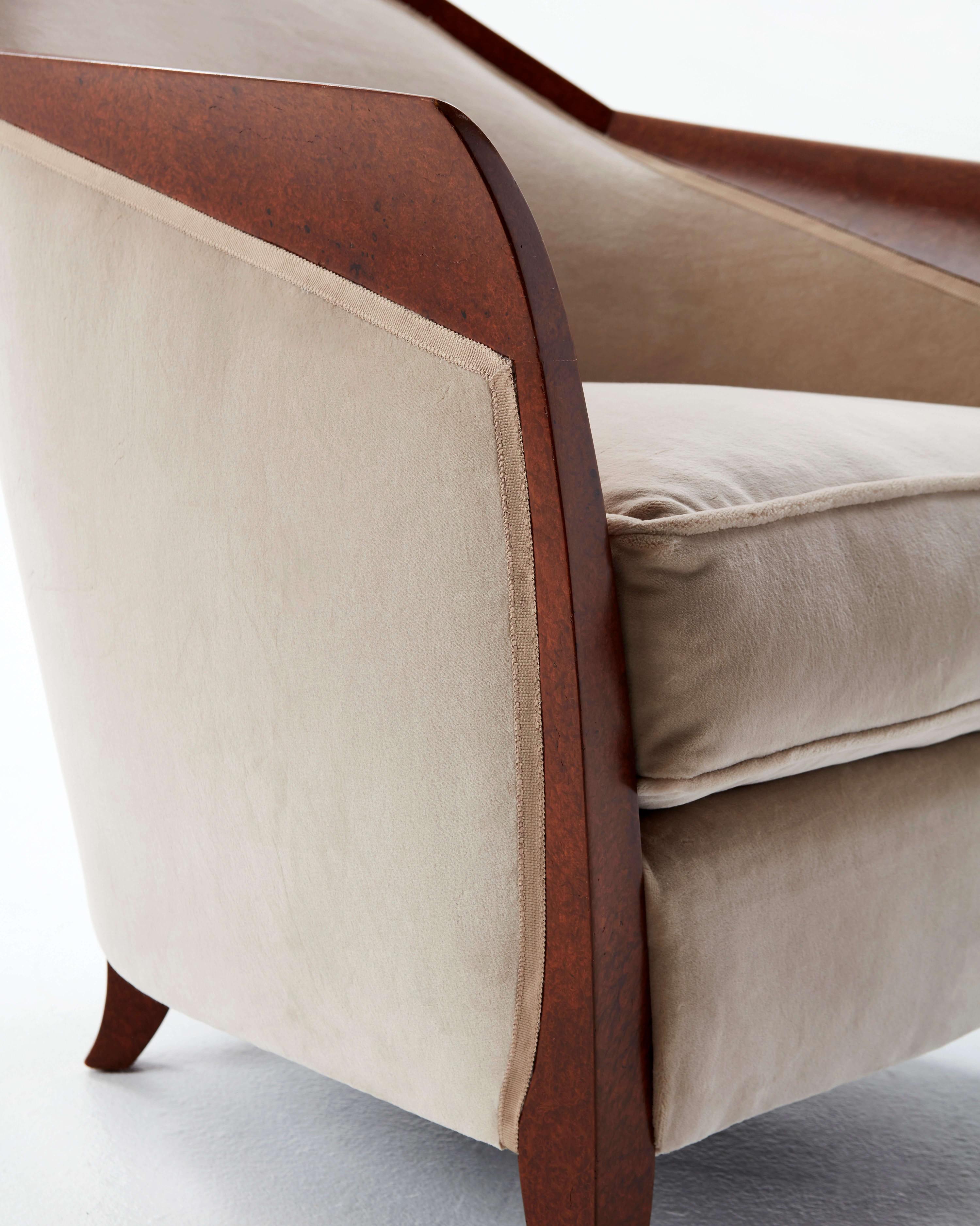 Art Deco Armchair and Footstool in Walnut Veneer, Attributed to Dominique, 1930s (Seide) im Angebot